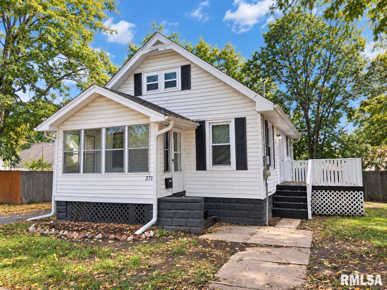 2712 N Ellis Street — photo