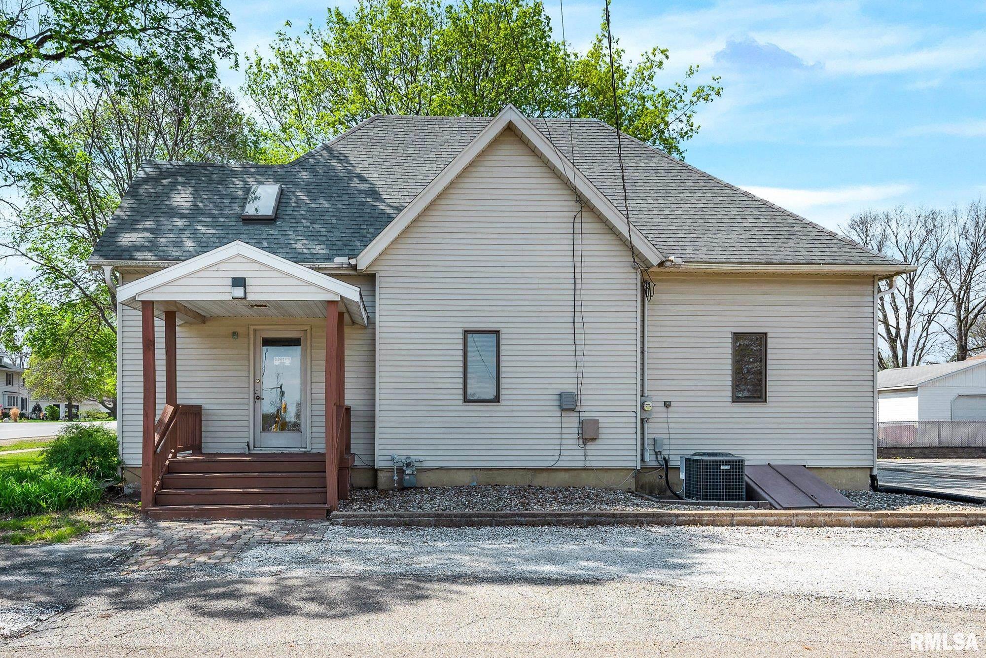 417 W Walnut Street — photo