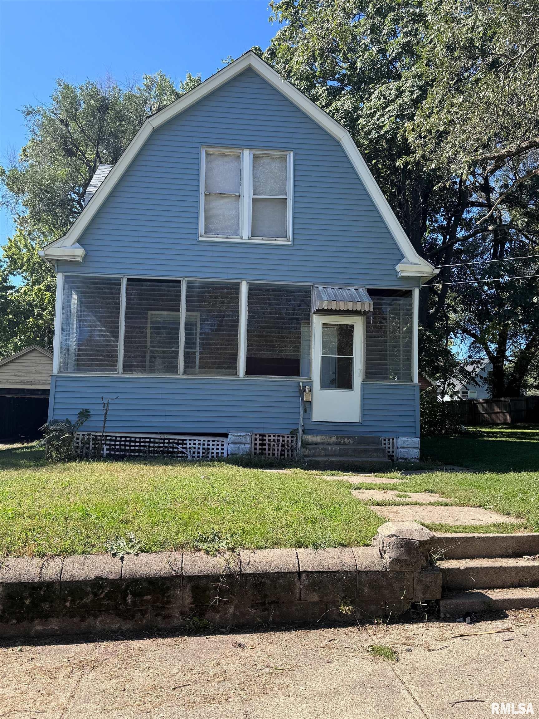 1609 S Westmoreland Avenue — photo