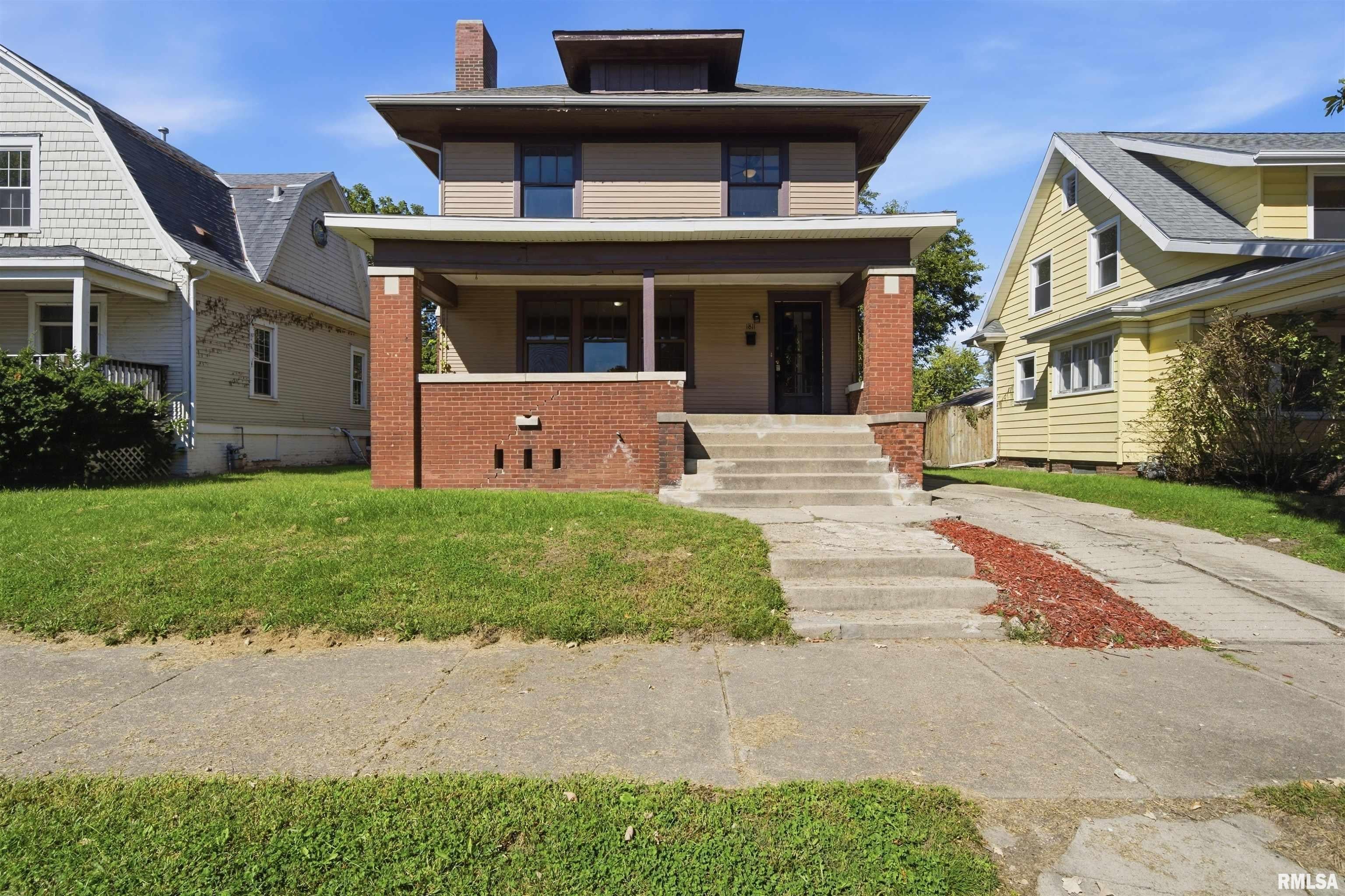 1811 W Ayres Avenue — photo