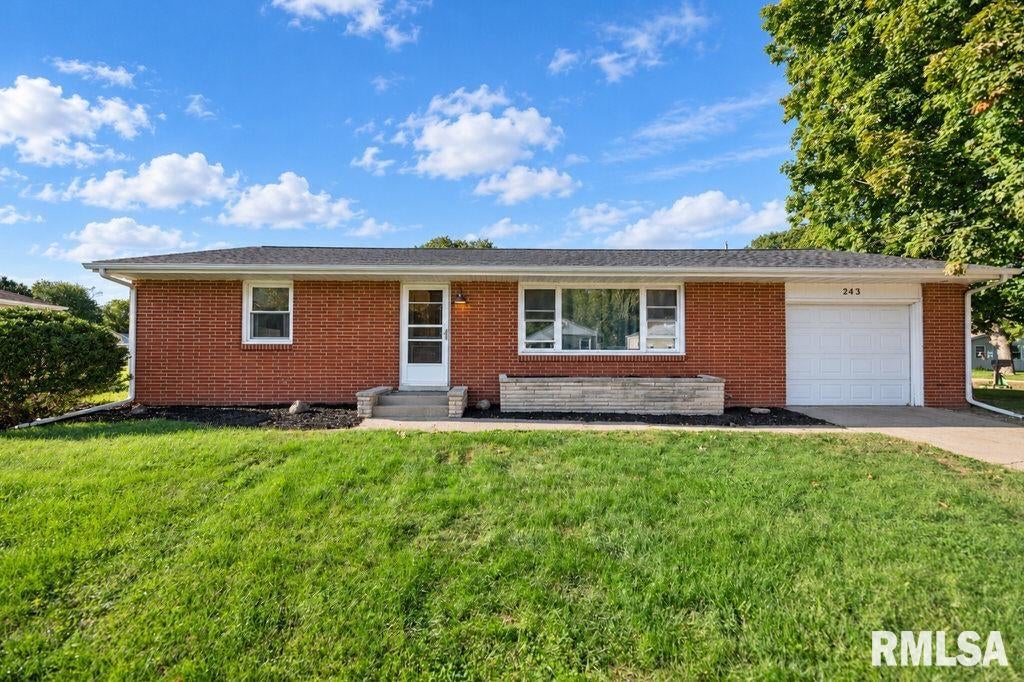 243 Lawnridge Drive — photo