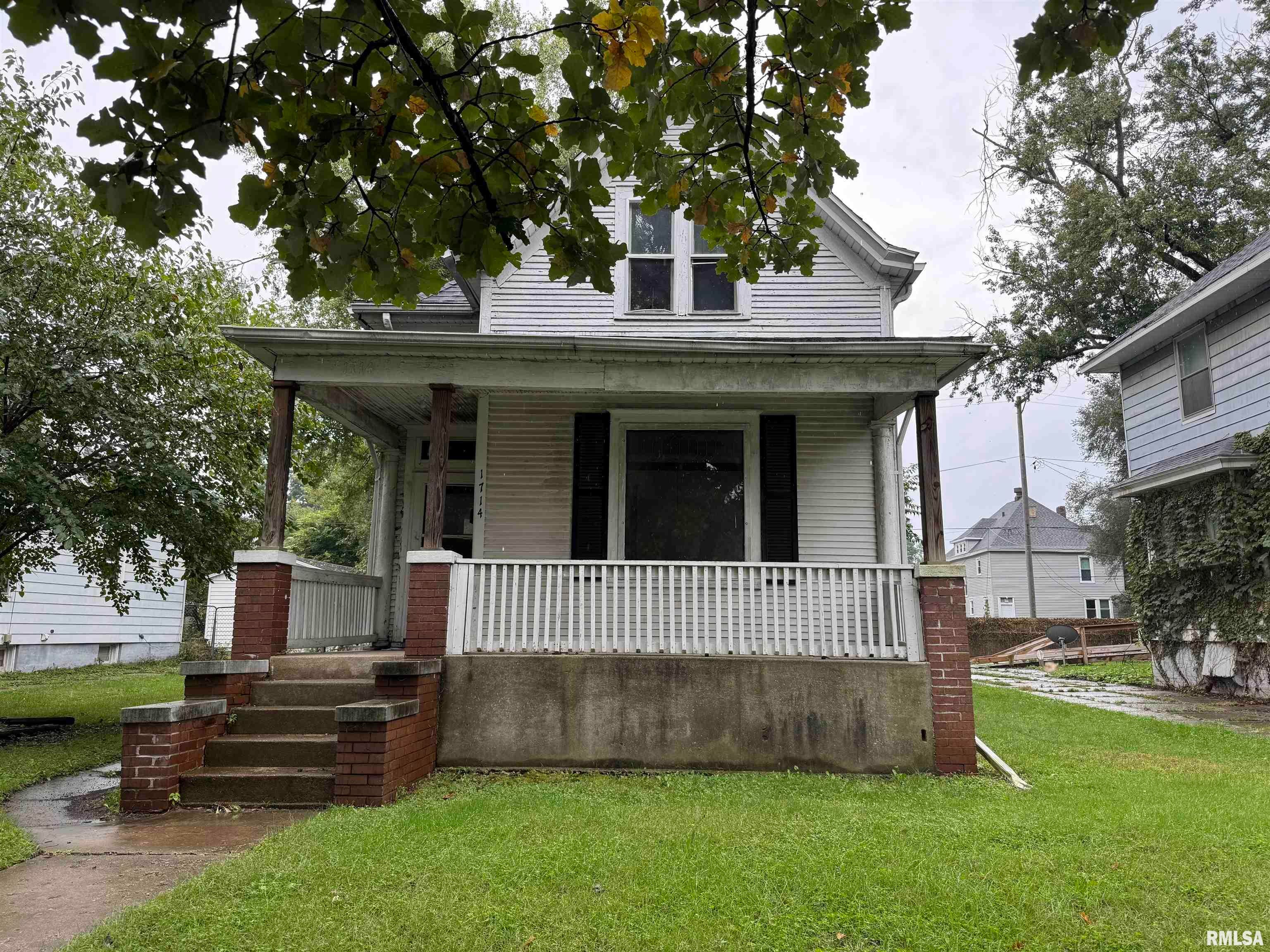1714 W Ayres Avenue — photo