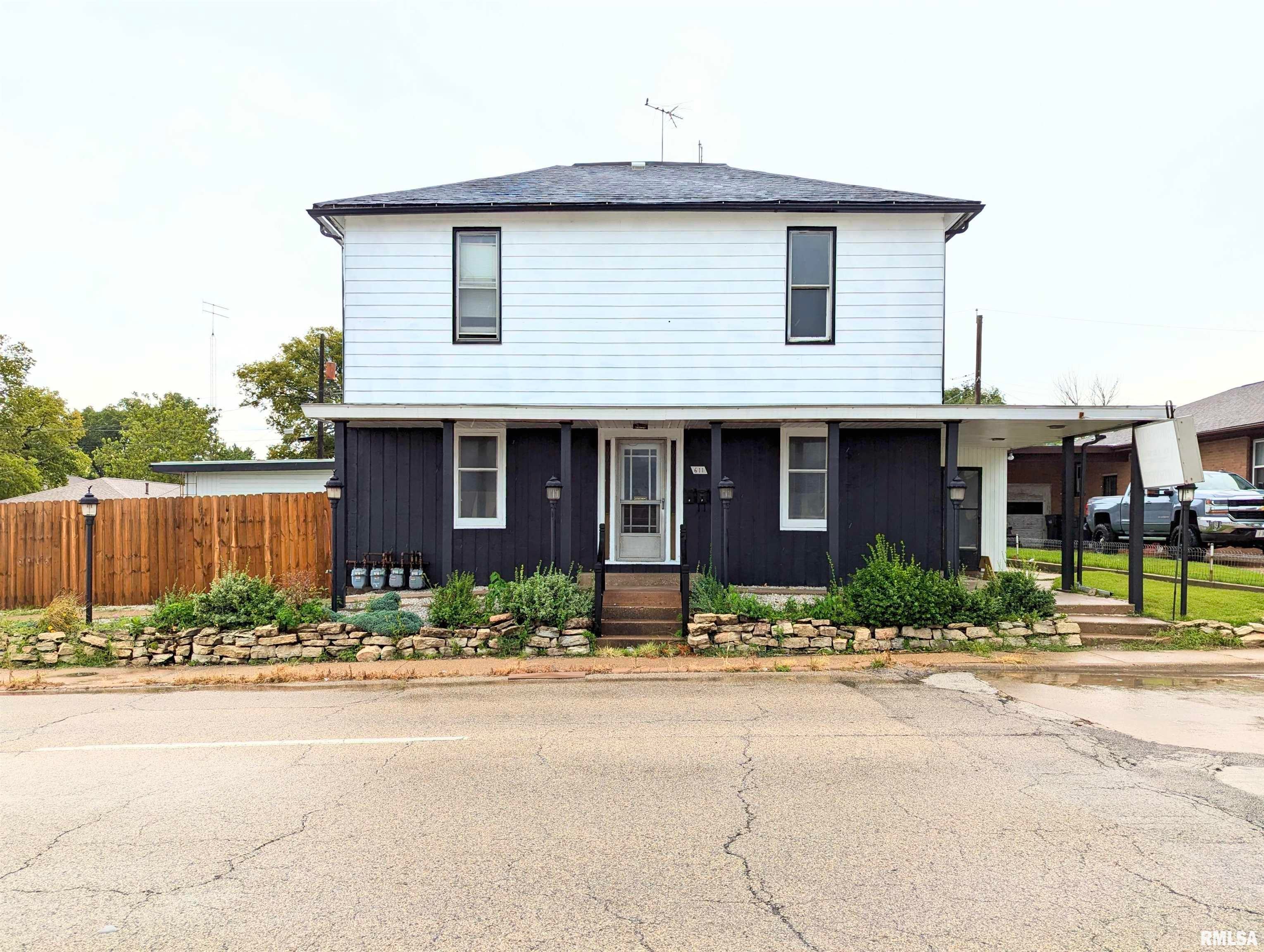 611 Margaret Street — photo