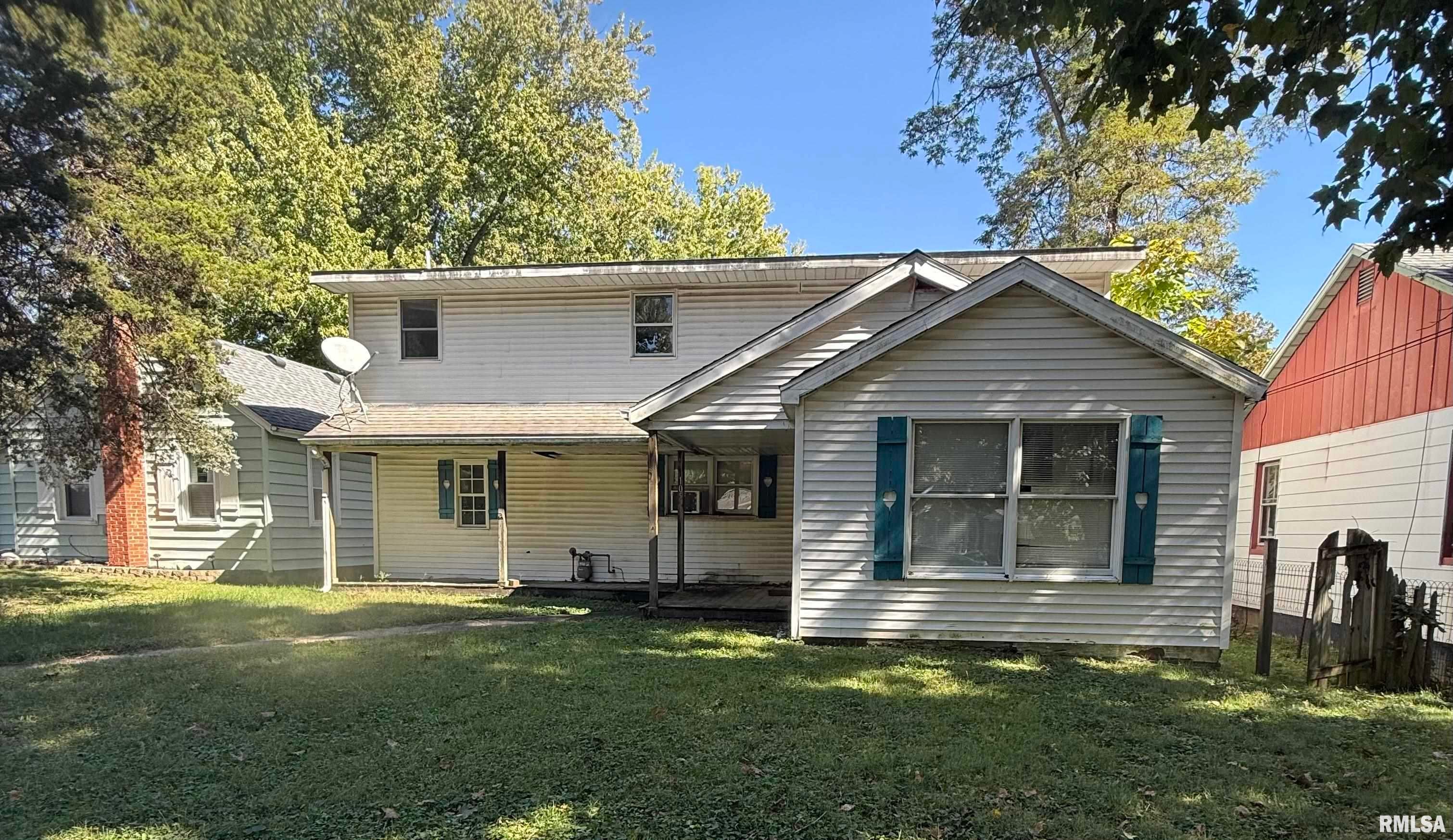 105 Fernwood Court — photo