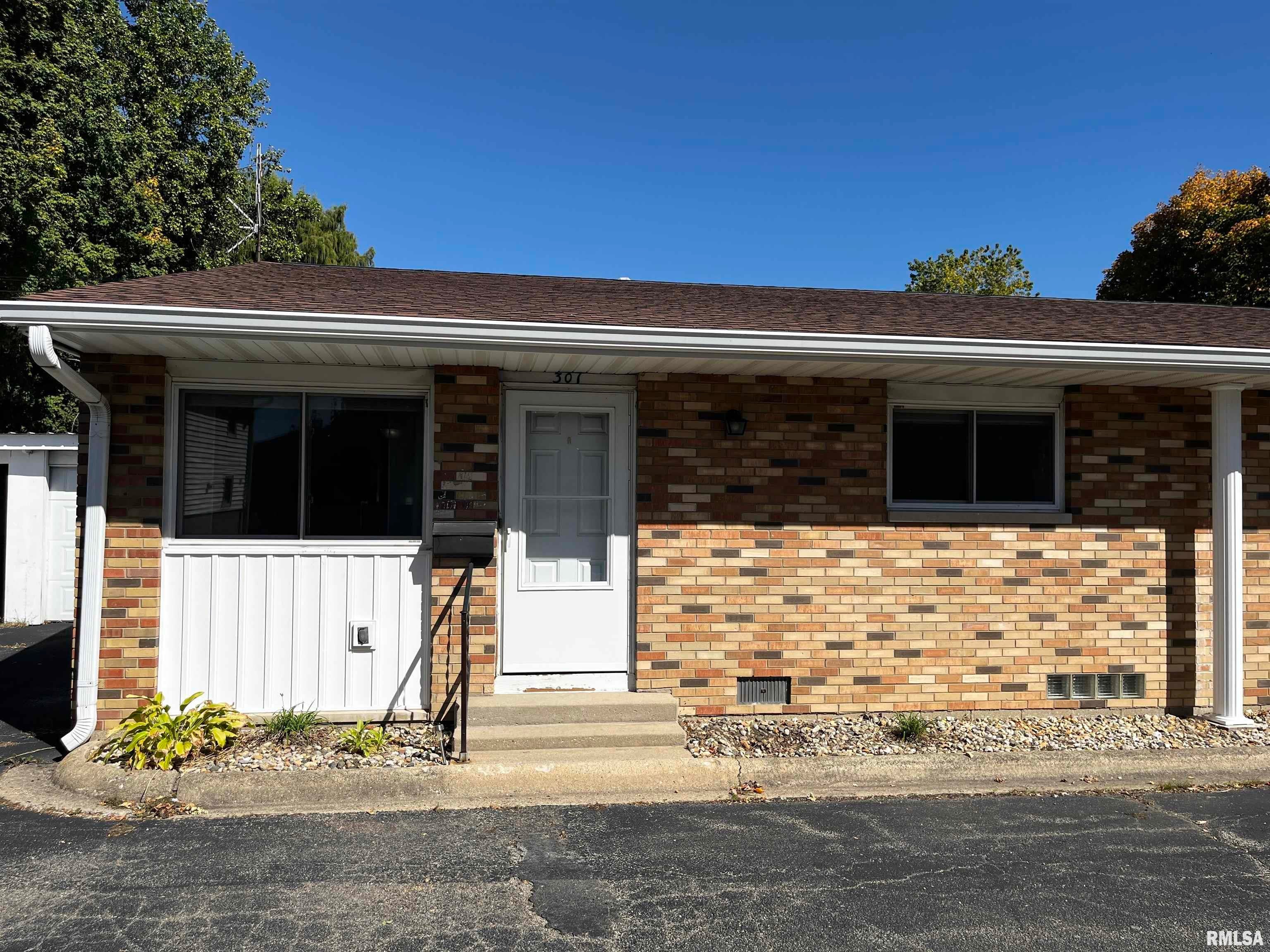 420 Brentwood Road 301 — photo