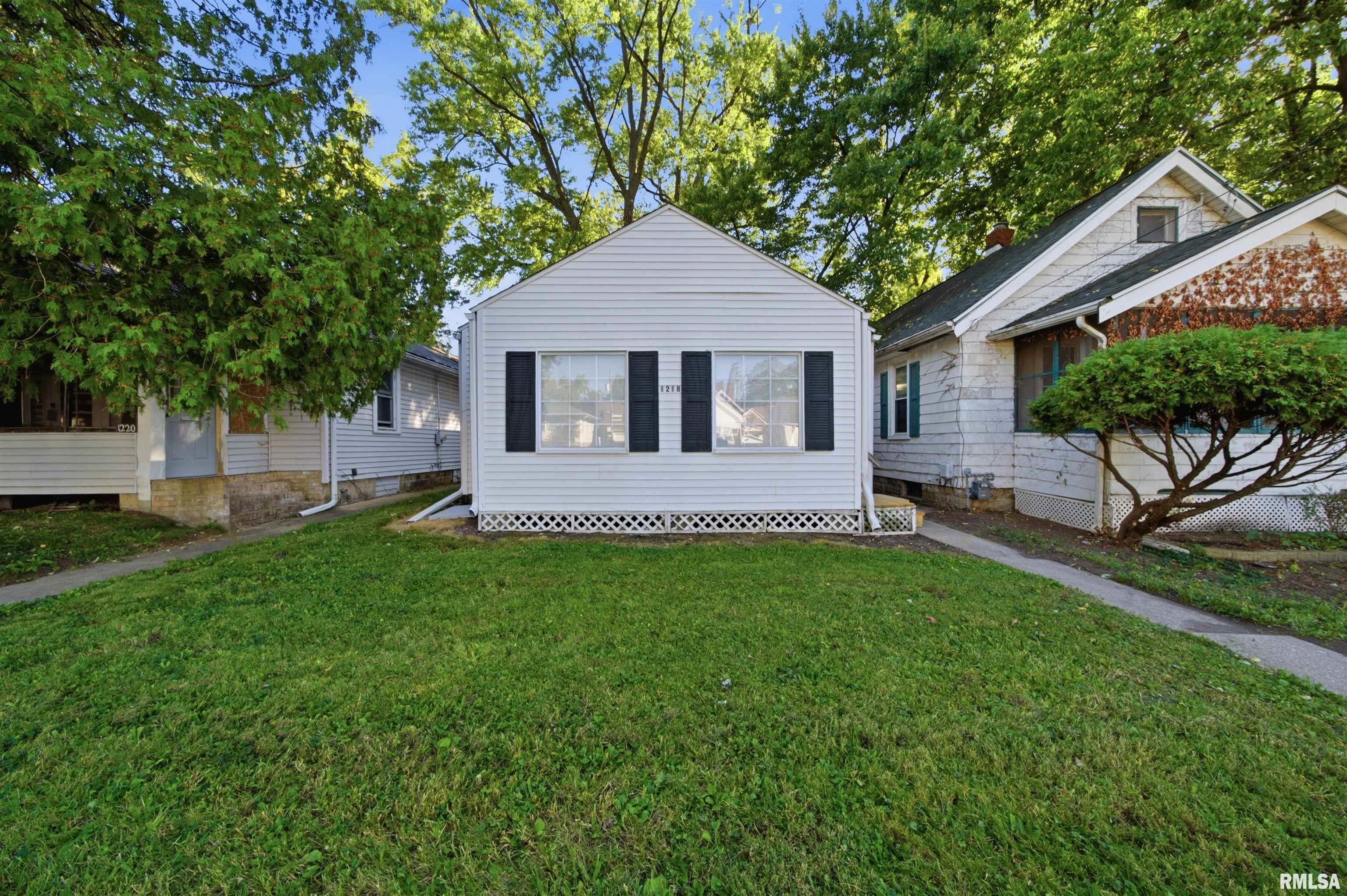 1218 E Forrest Hill Avenue — photo