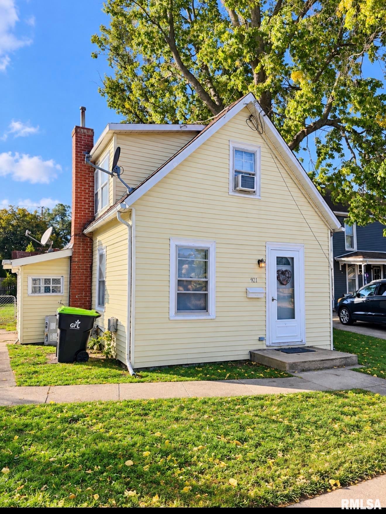 921 Cutright Street — photo