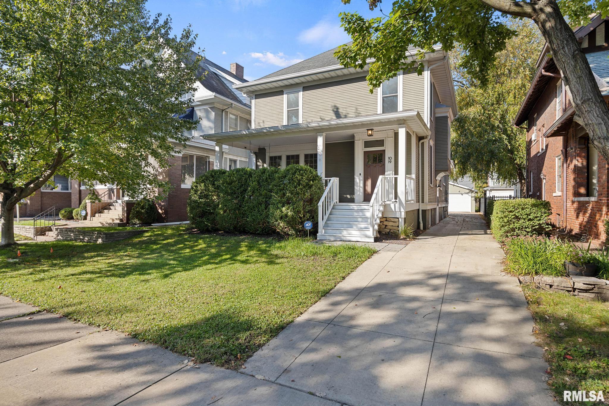 1019 N Maplewood Avenue — photo