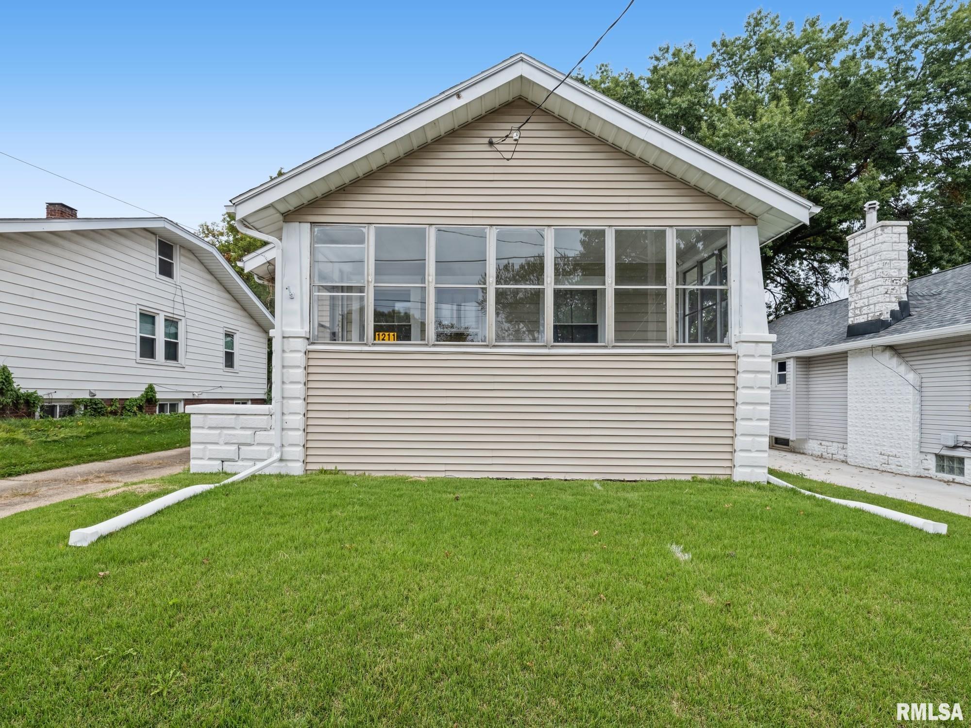 1211 W Hanssler Place — photo