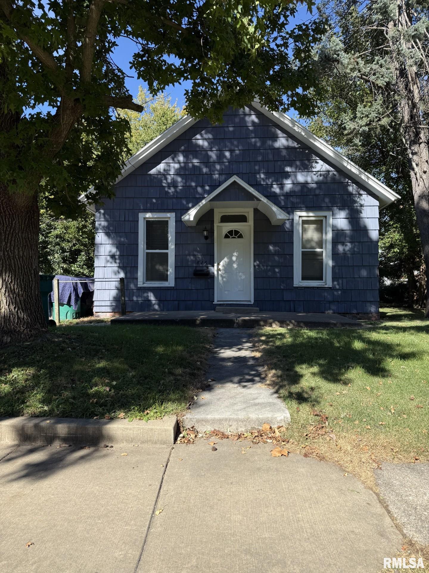 816 E Carroll Street — photo