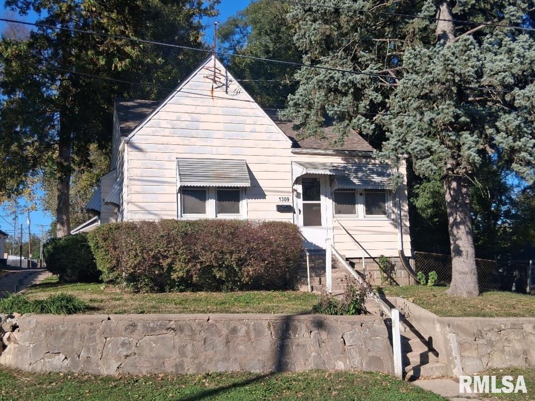 1309 E Richwoods Boulevard — photo