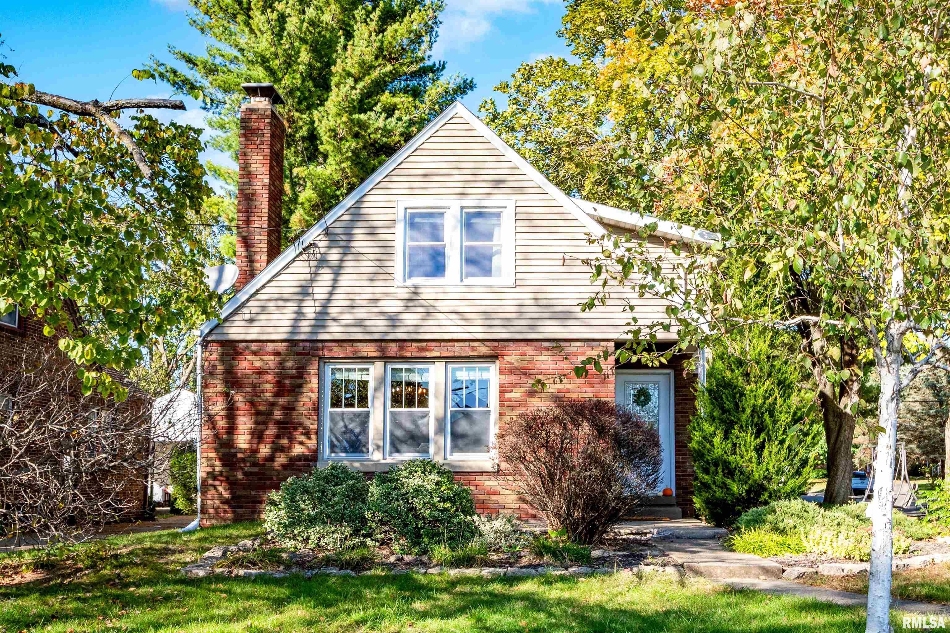 801 W Forrest Hill Avenue — photo