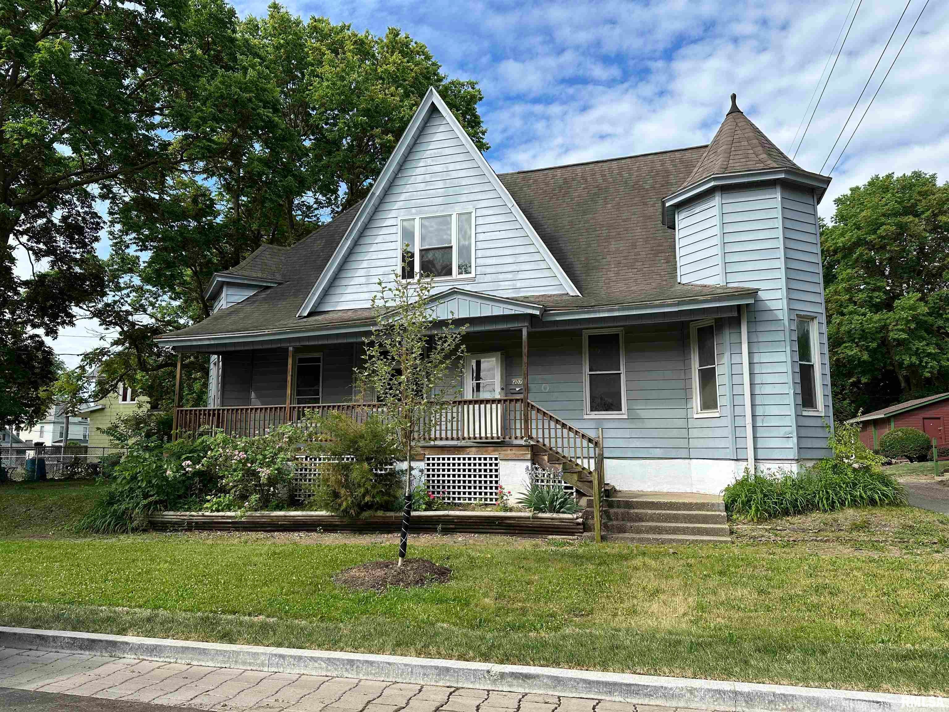 407 Laveille Street — photo