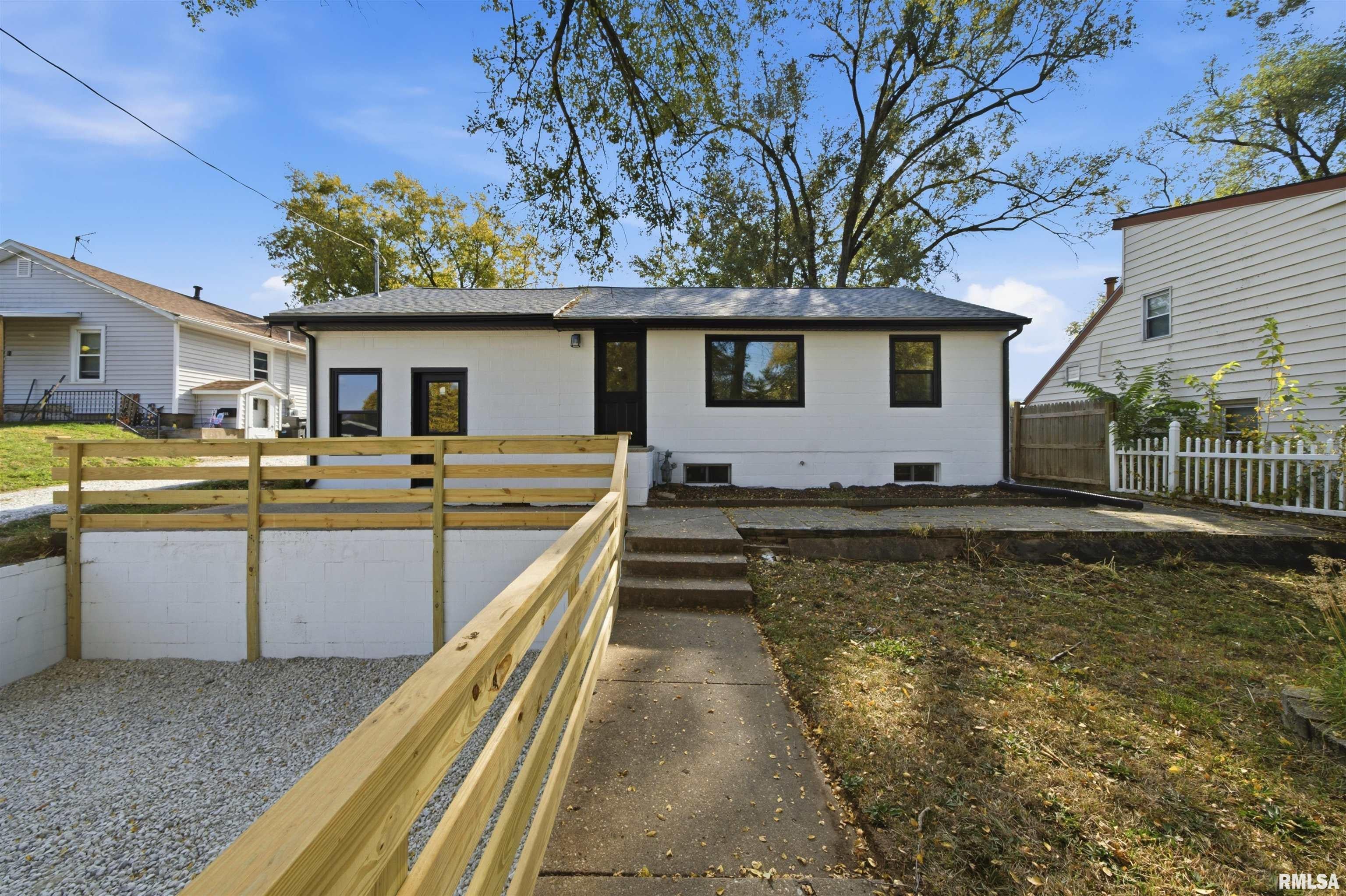 1502 Henry Street — photo