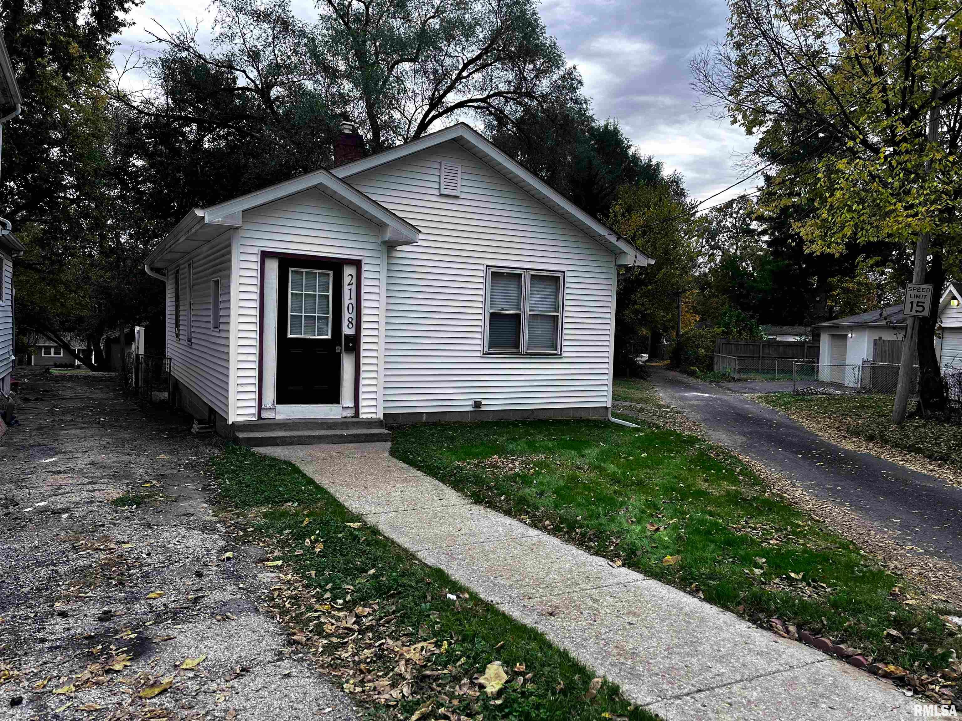 2108 N Underhill Street — photo