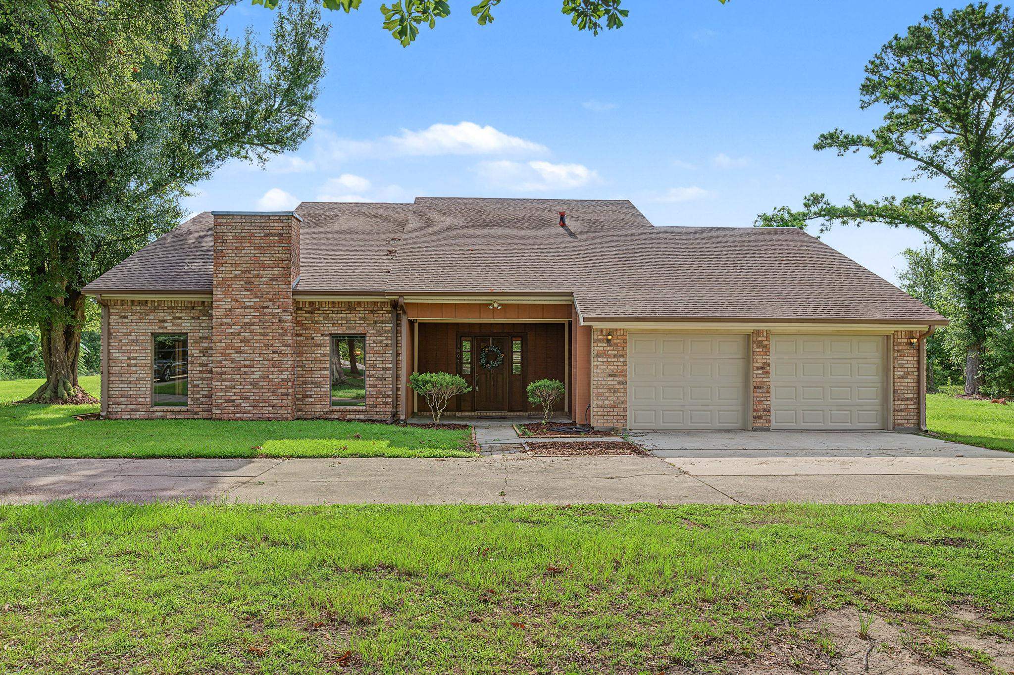 1007 Highway 55 — photo