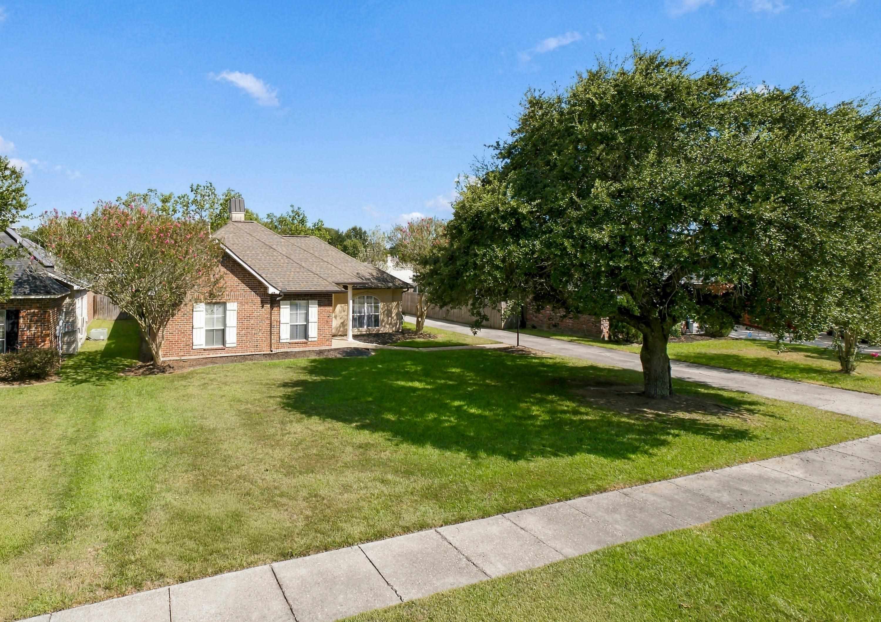 17086 Rennes Rd, Prairieville, LA 70769 — photo 3