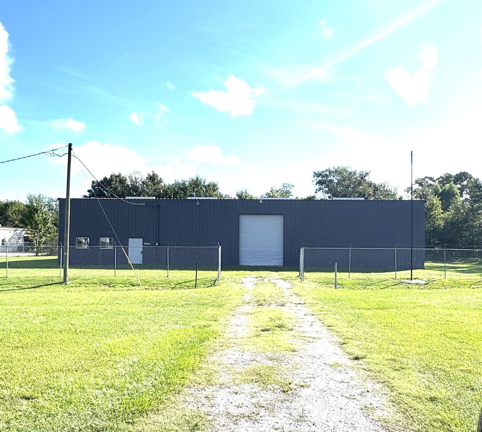 1806 St Louis Canal Road — photo