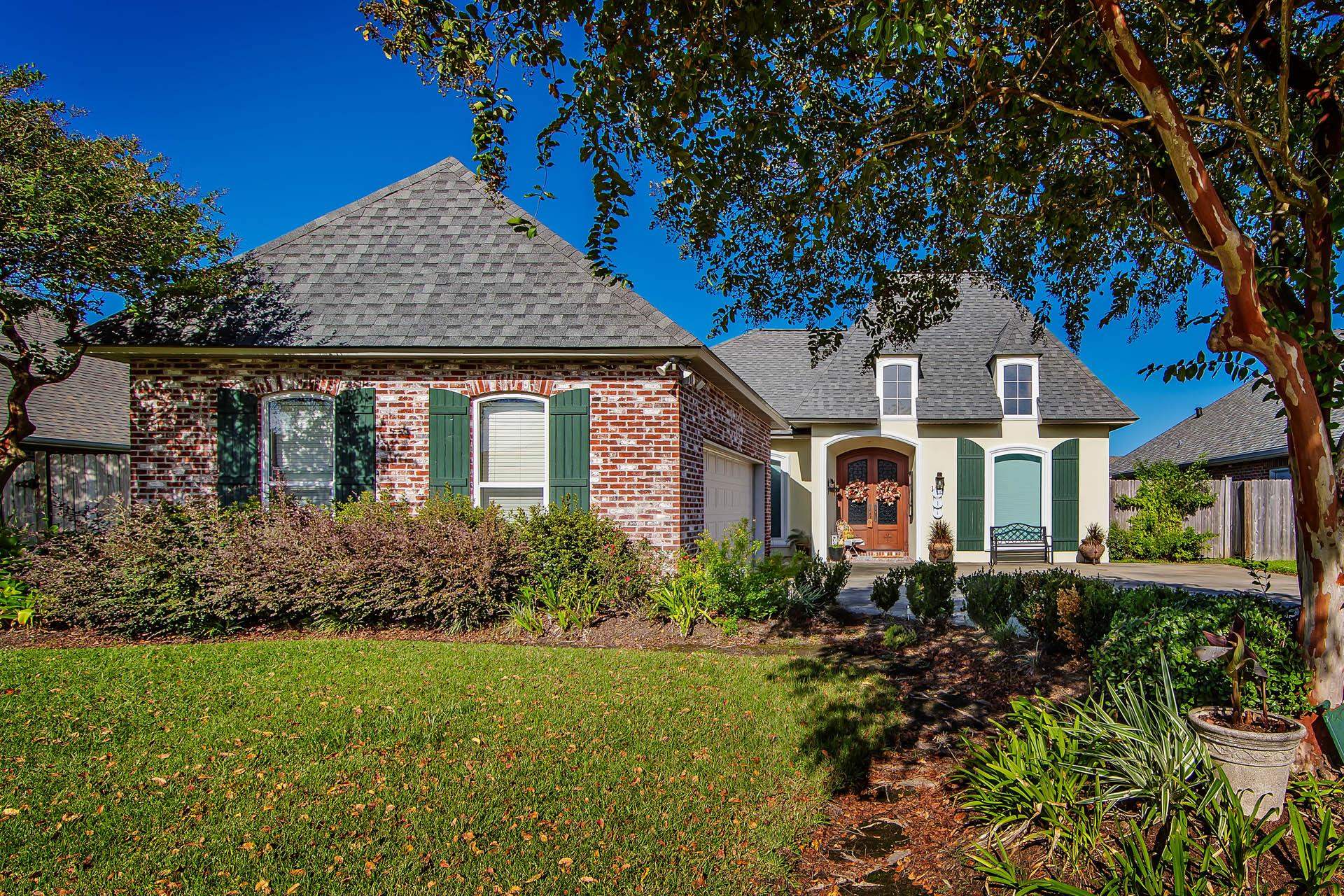 176 Lansdown Drive — photo