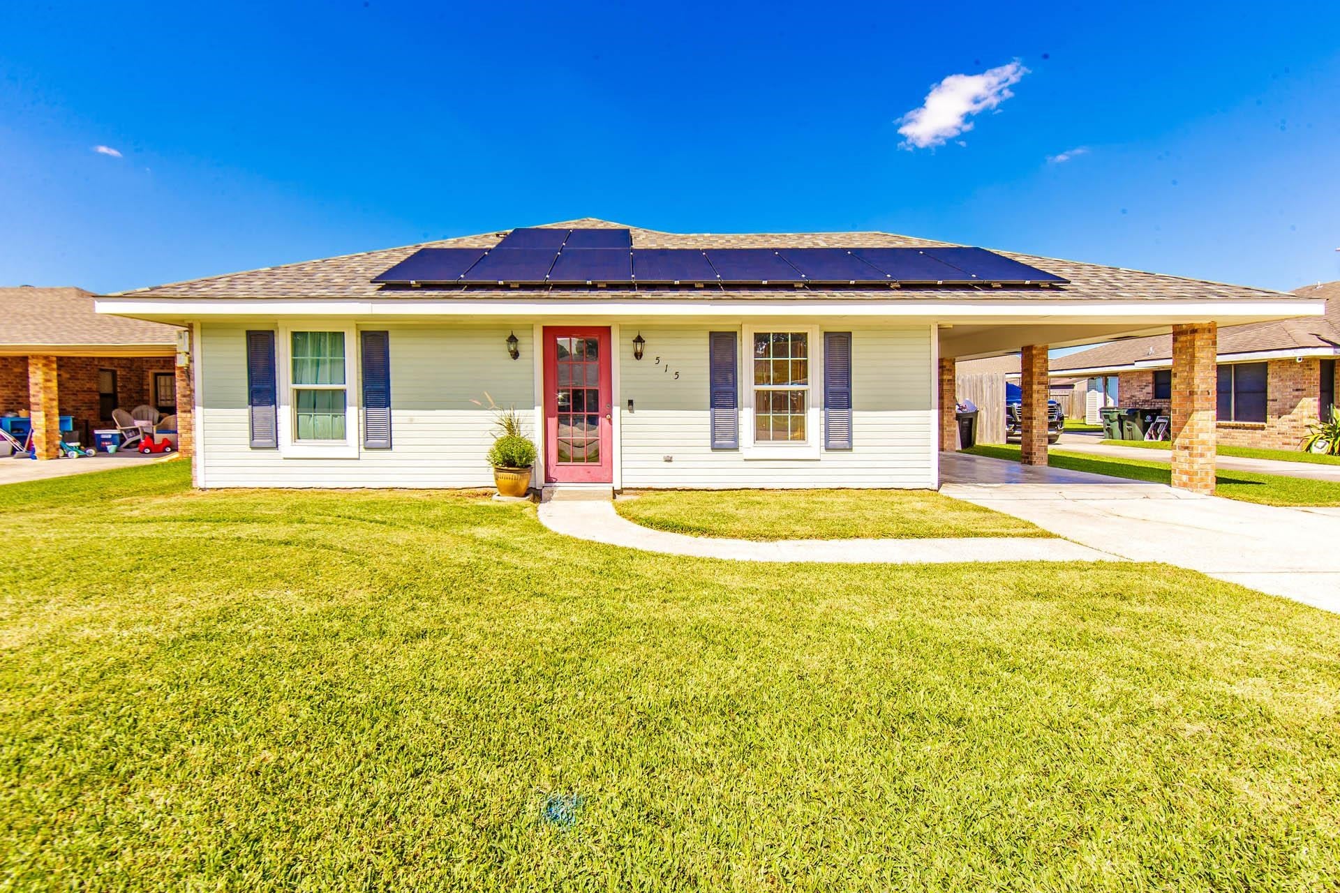 515 Louis Dr — photo