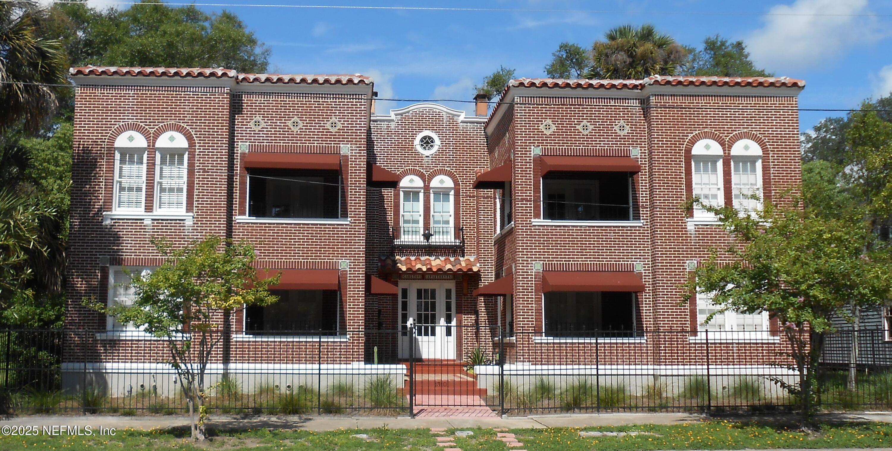 1310 N Laura Street — photo