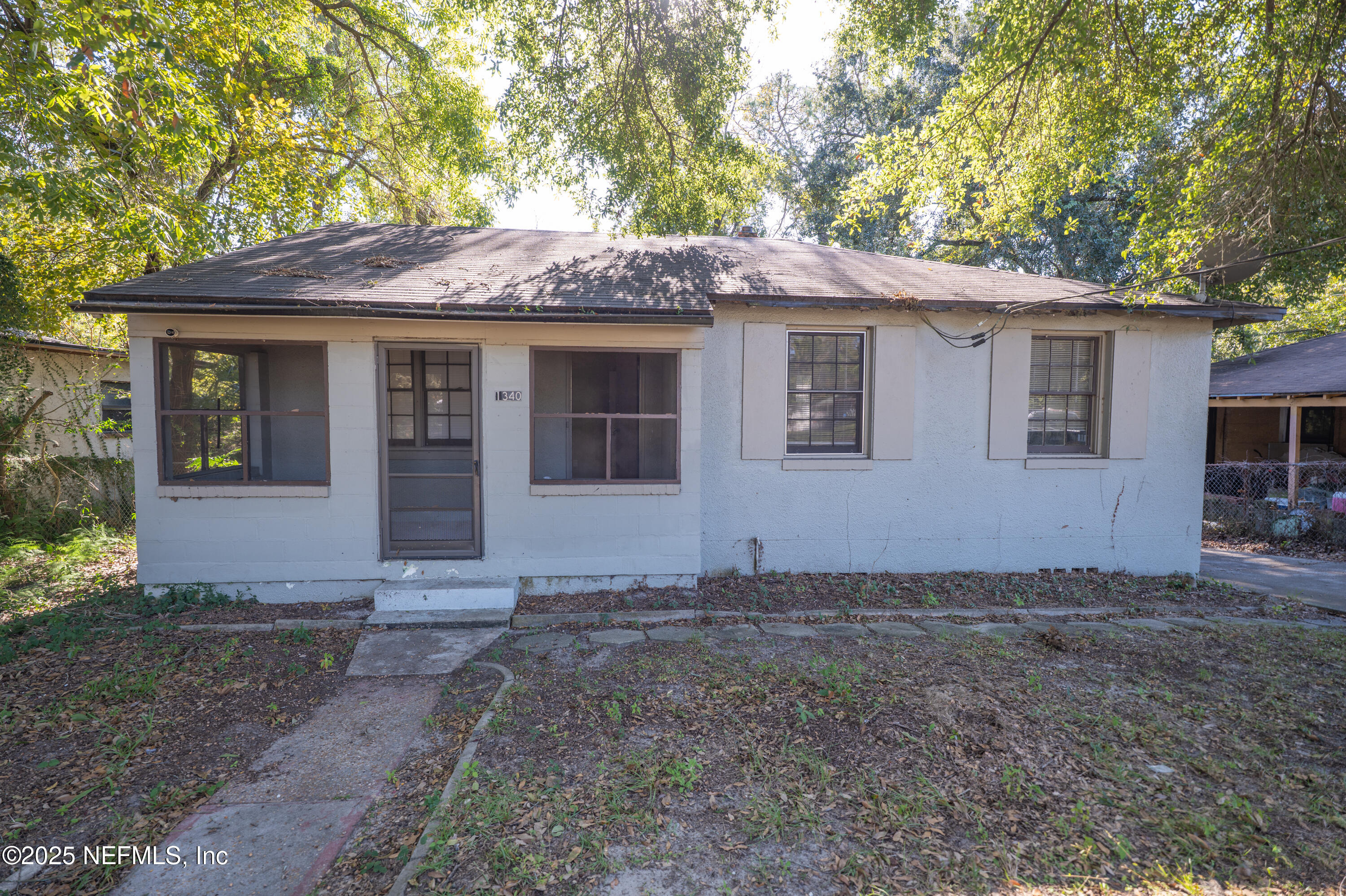 1340 Carvill Avenue — photo
