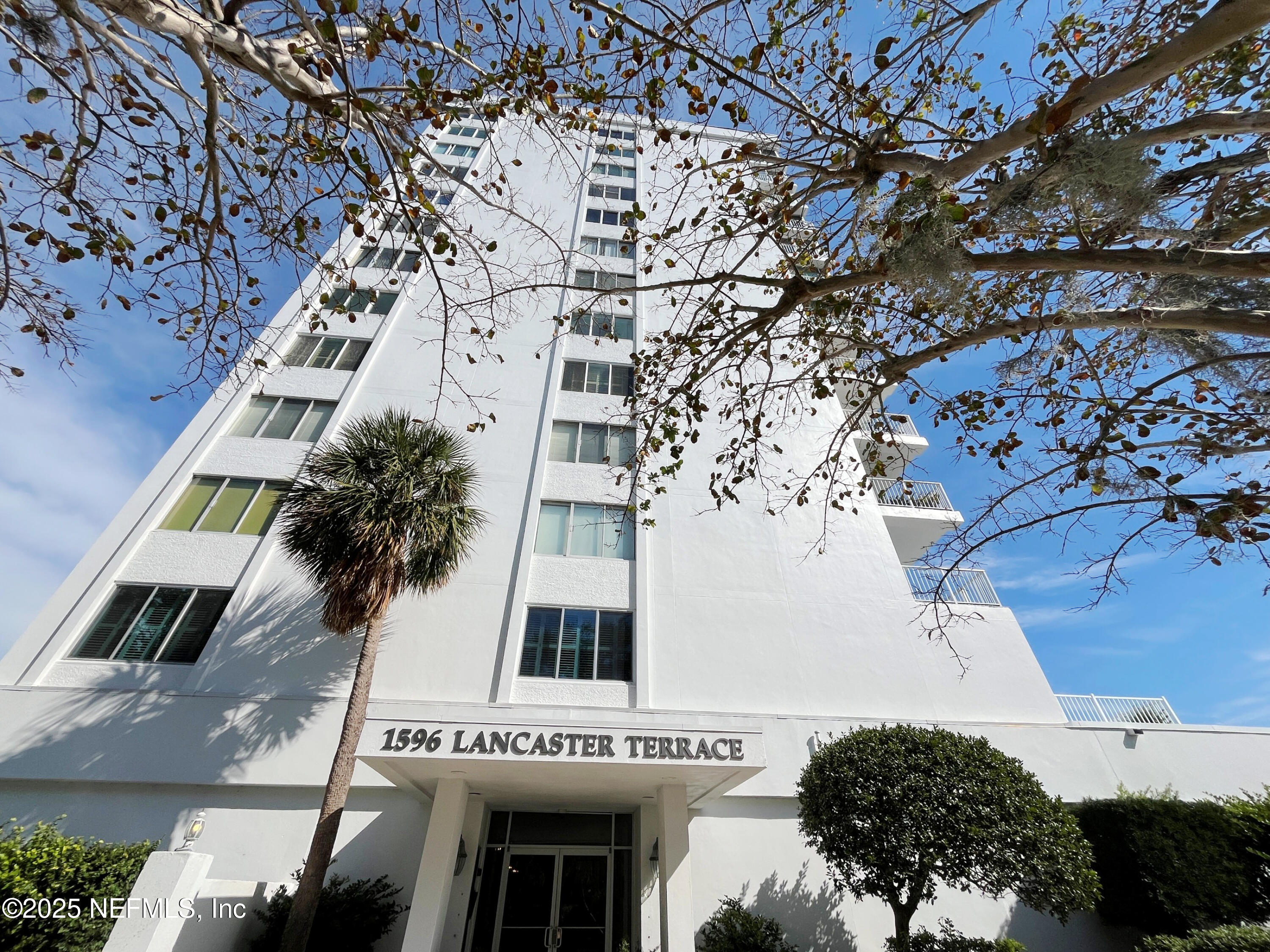 1596 Lancaster Terrace 7a — photo