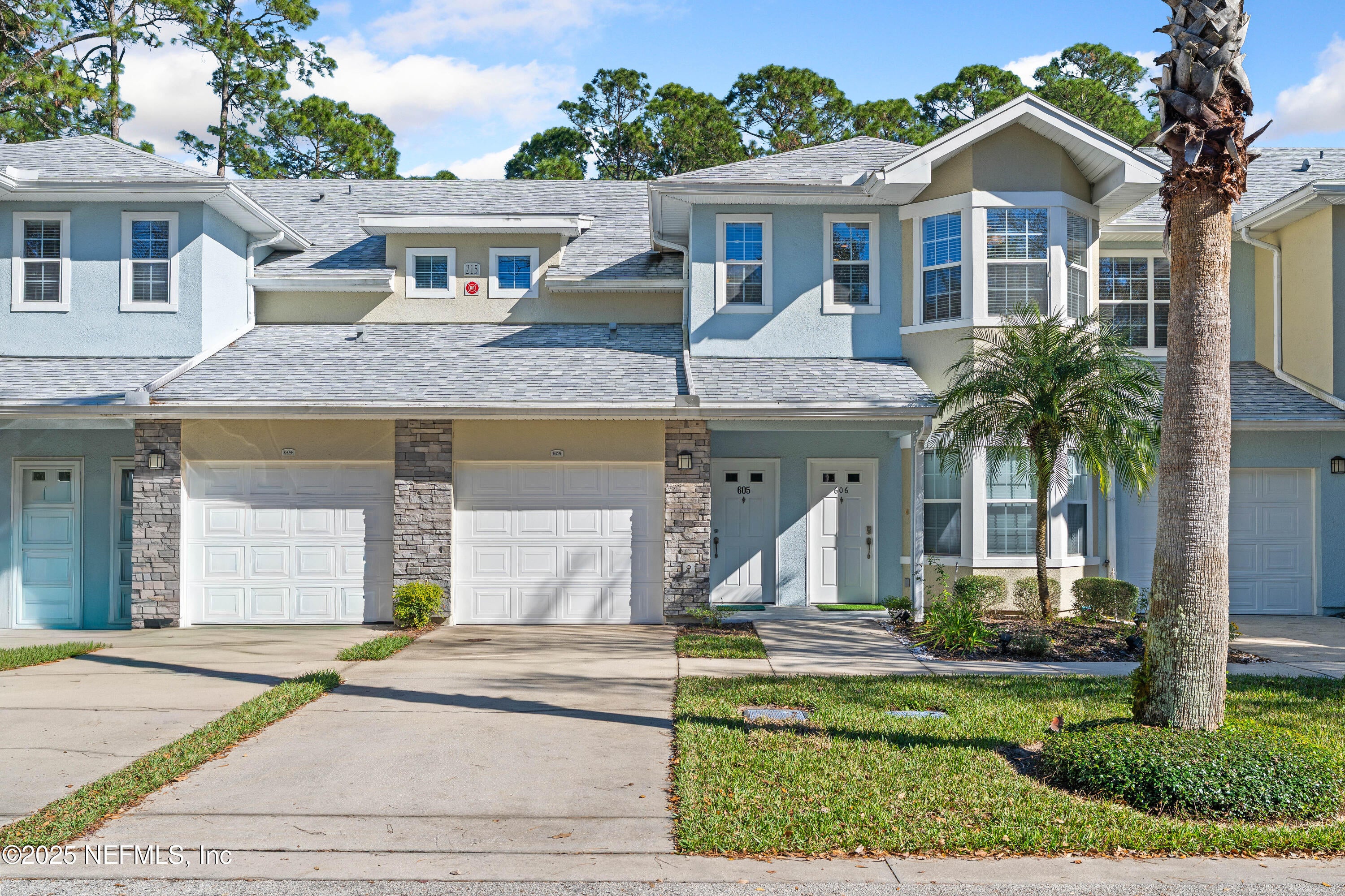 215 Bayberry Circle 605 — photo