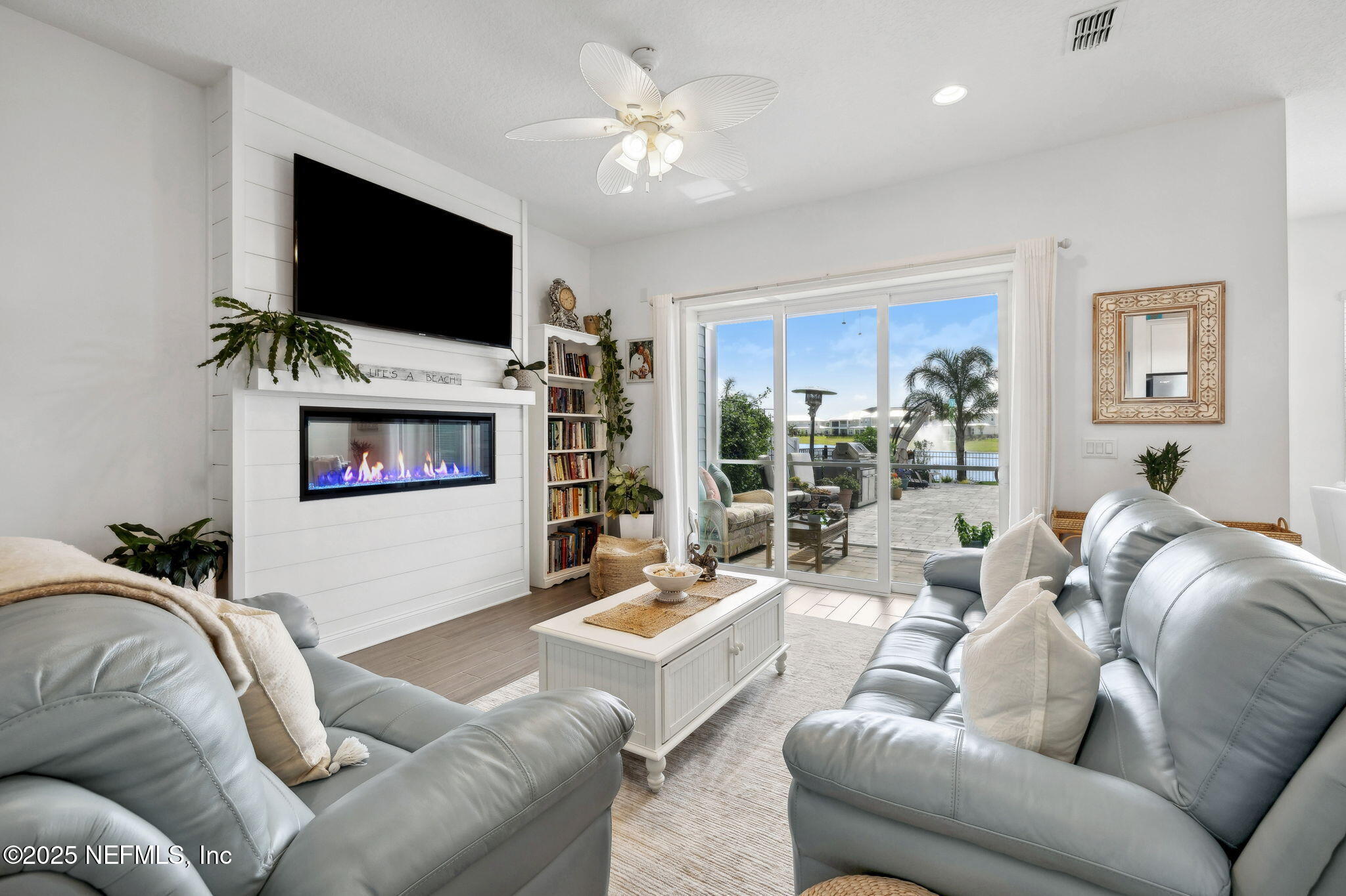 560 Rum Runner Way — photo