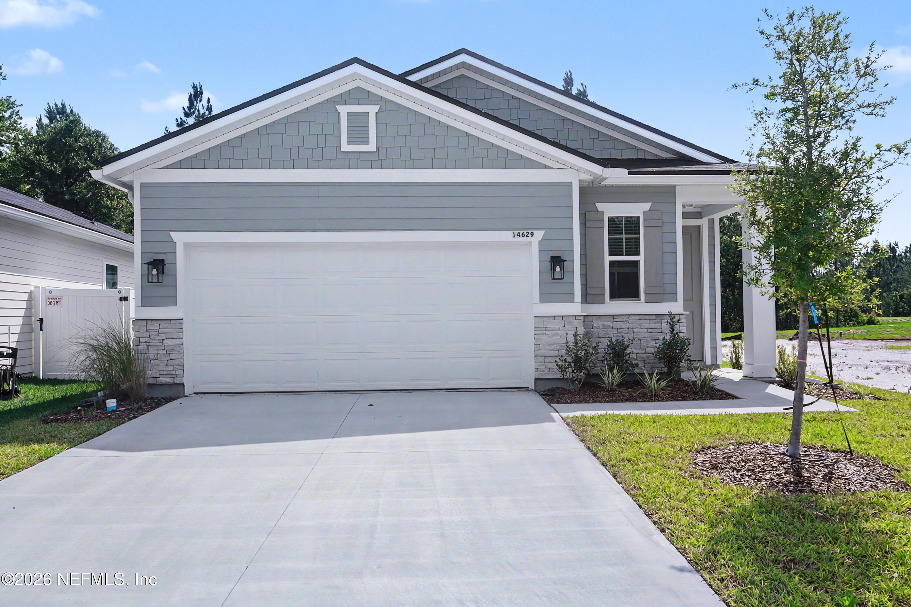 14629 Labelle Oak Court — photo
