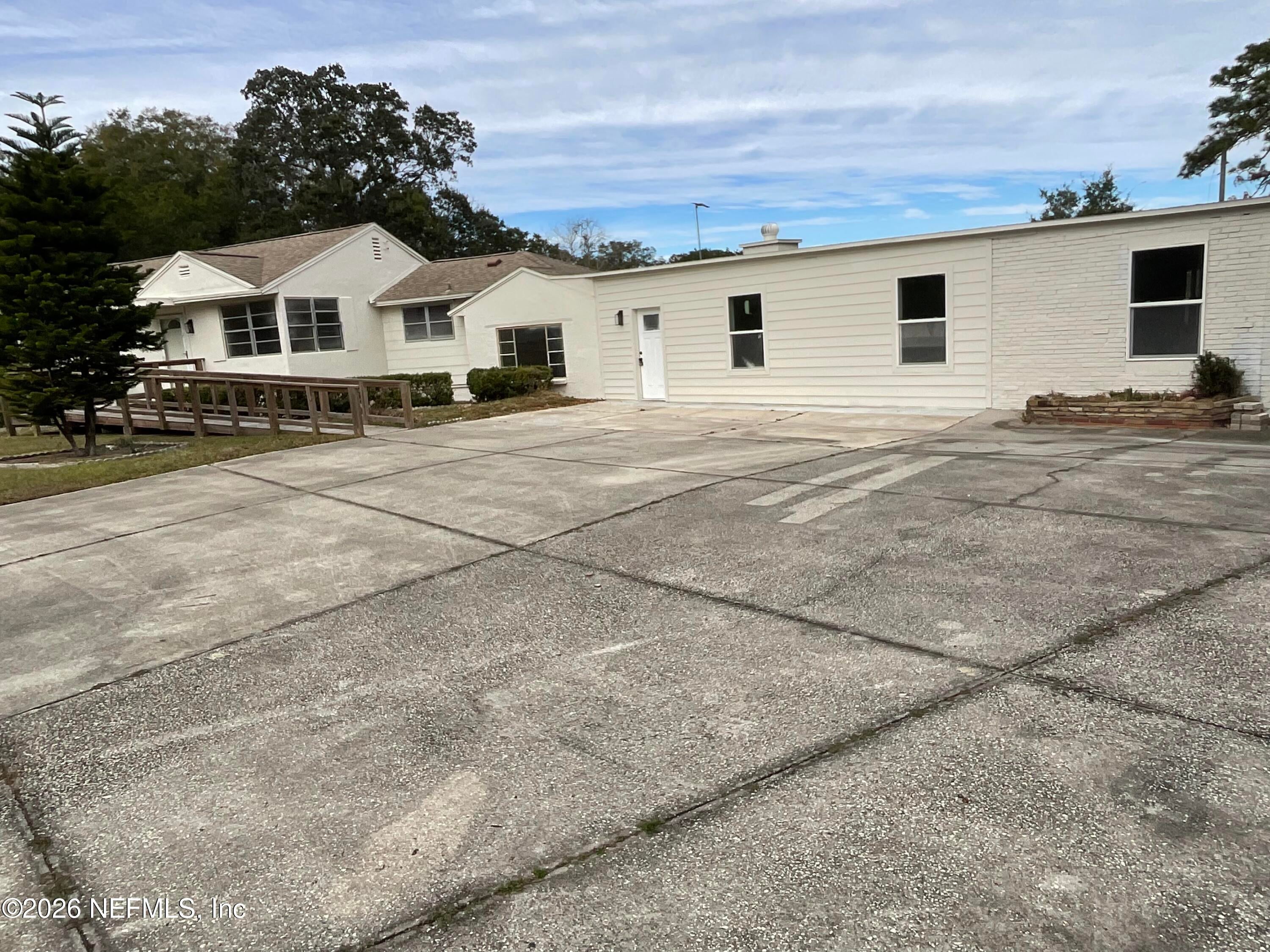 9787 Kline Road — photo