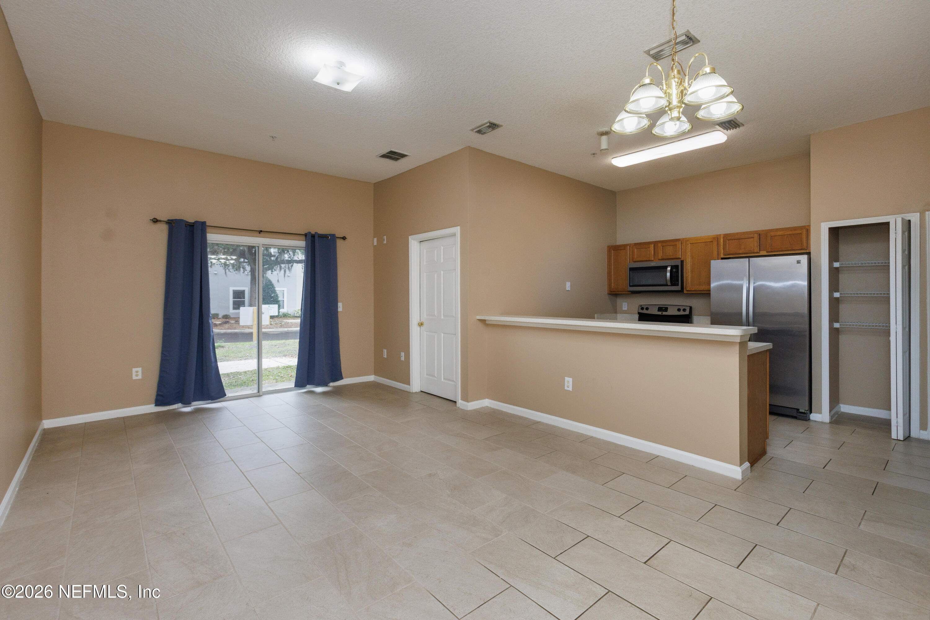 6070 Maggies Circle 105 — photo