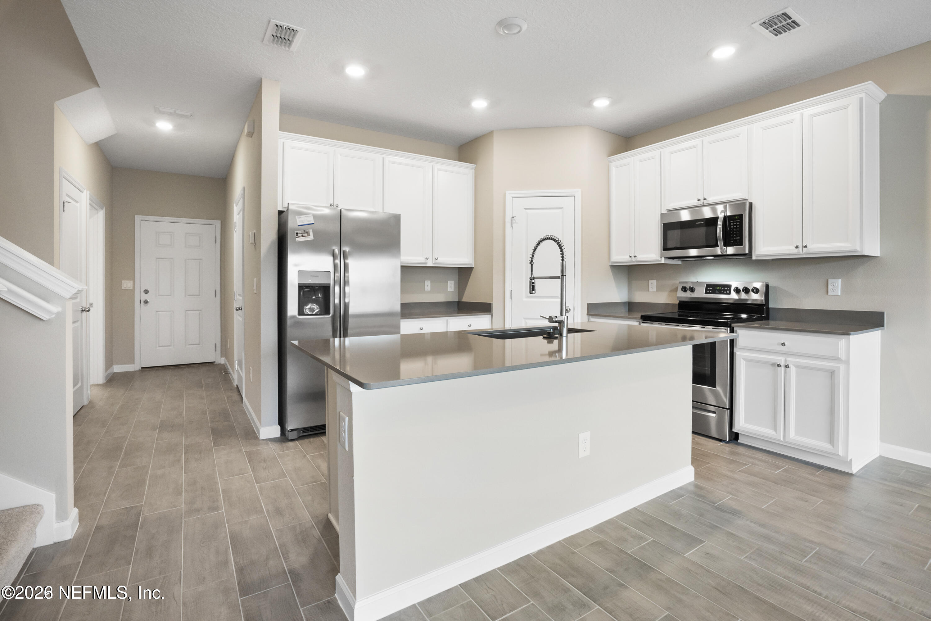 12904 Josslyn Lane — photo