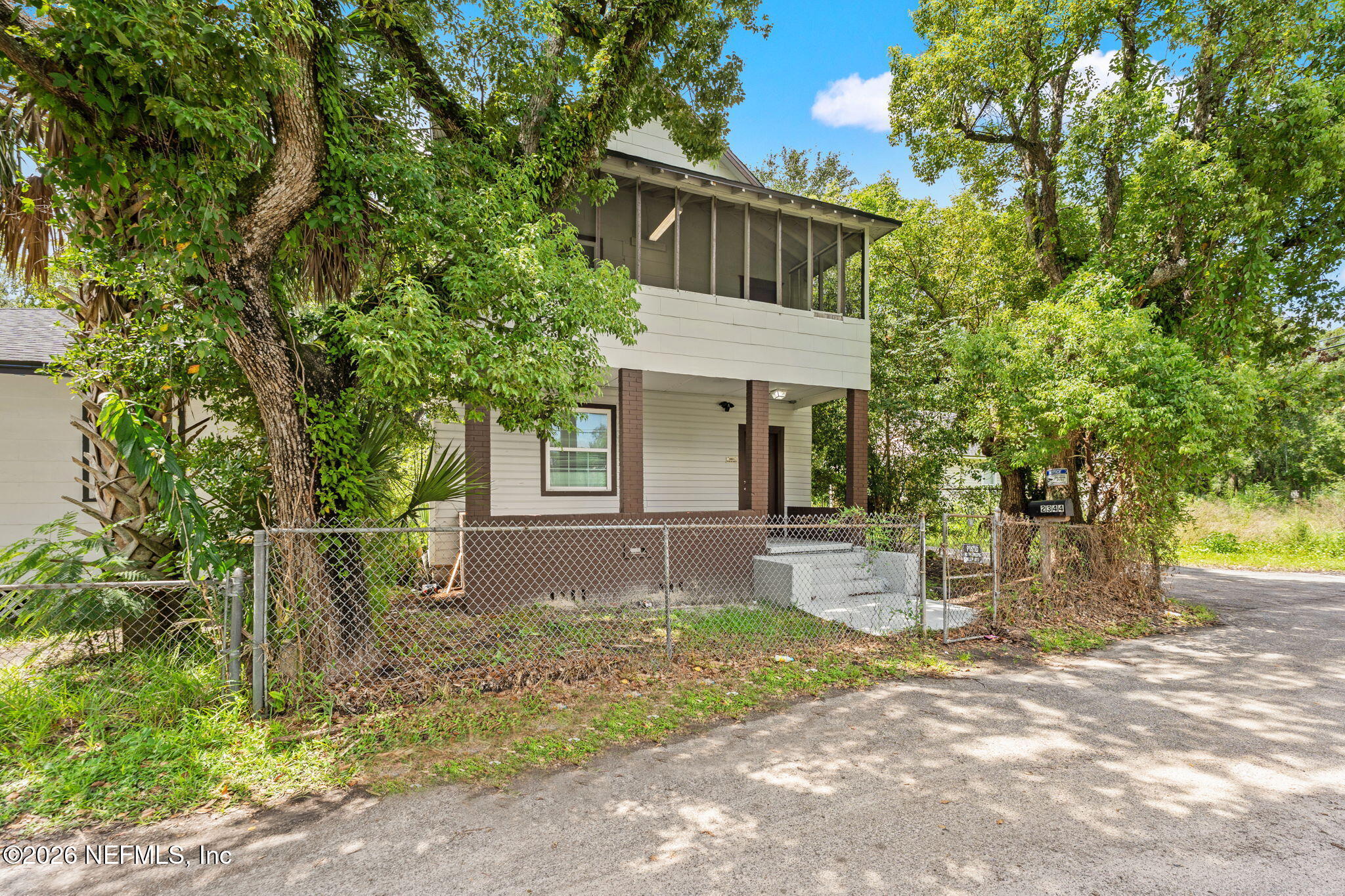 2344 Janette Street — photo