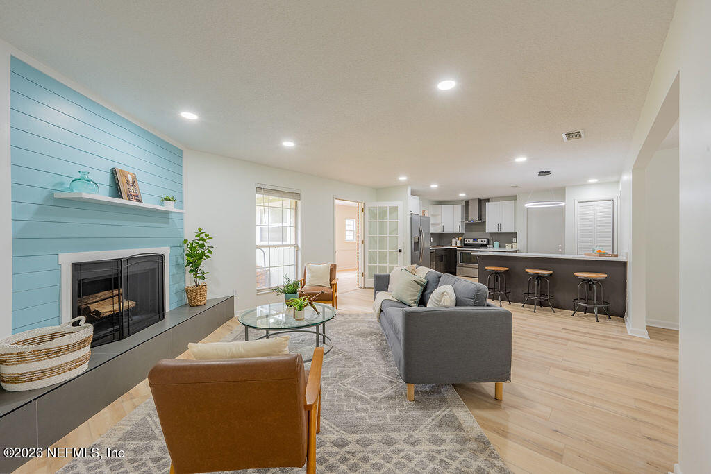 2826 Water View Circle — photo