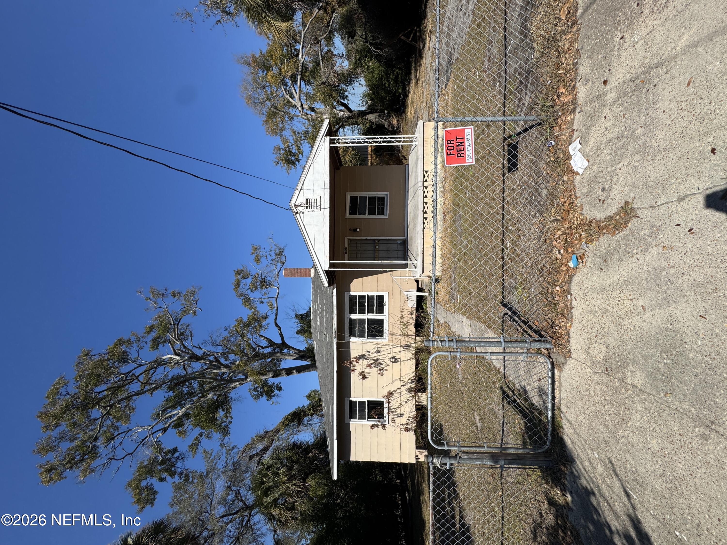 1909 E 27th Street — photo