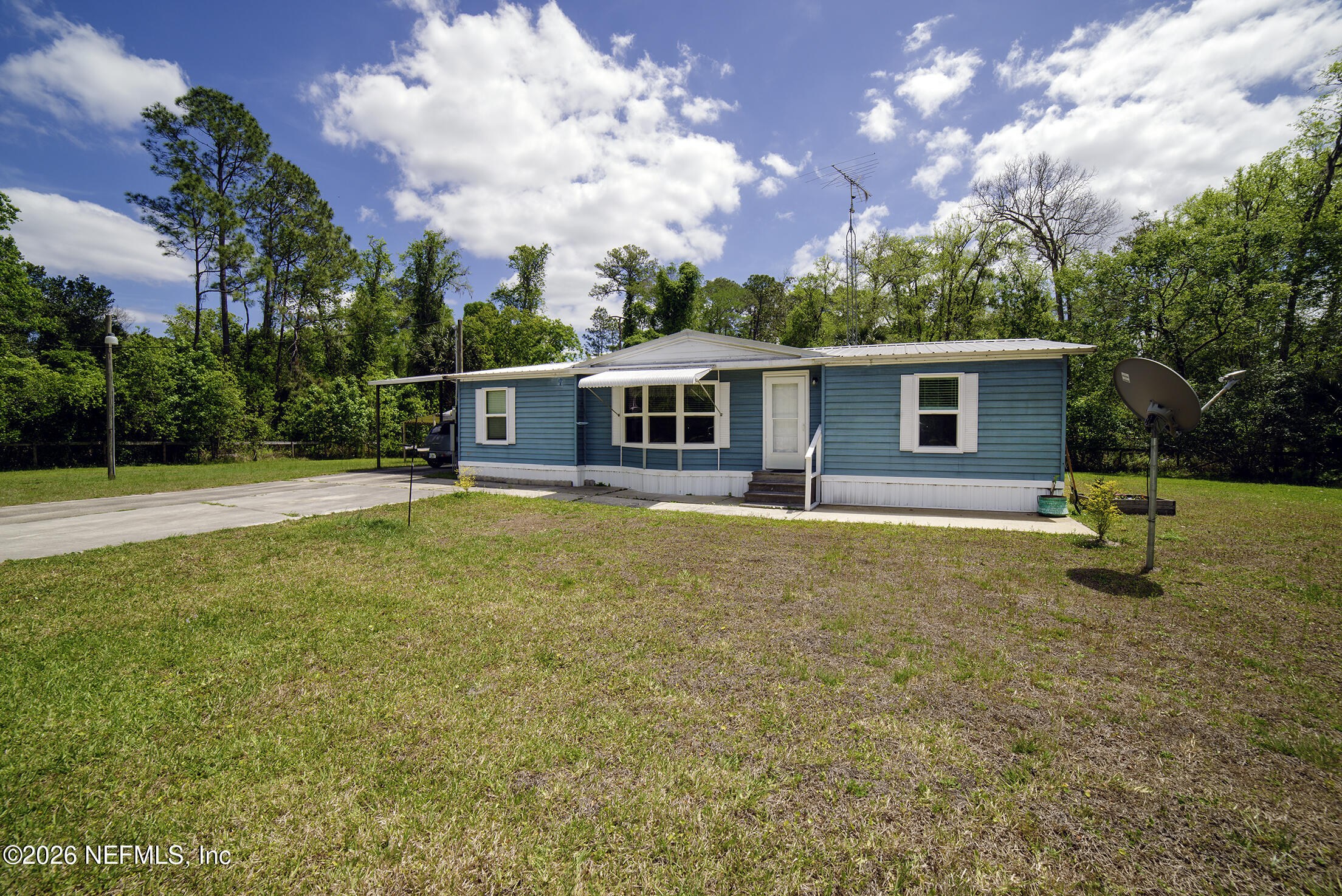 206 Dolphin Drive — photo