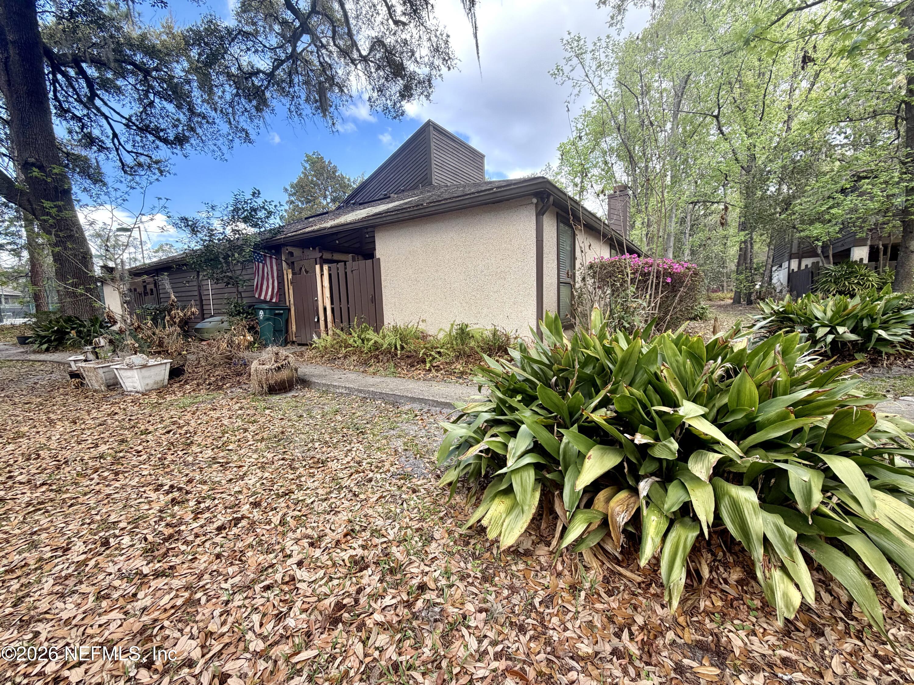10420 Big Tree Circle W — photo