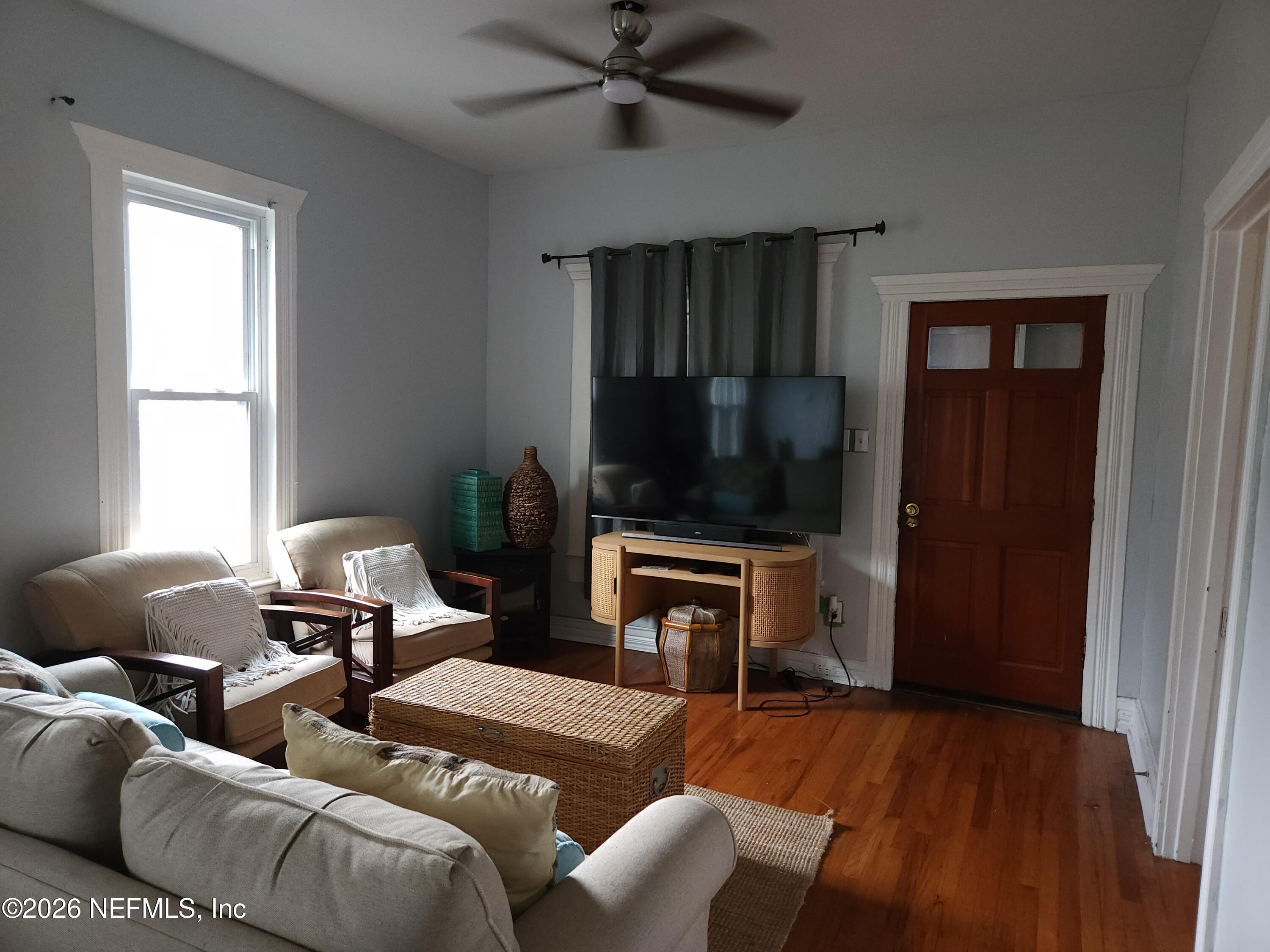 276 McDuff Avenue S — photo