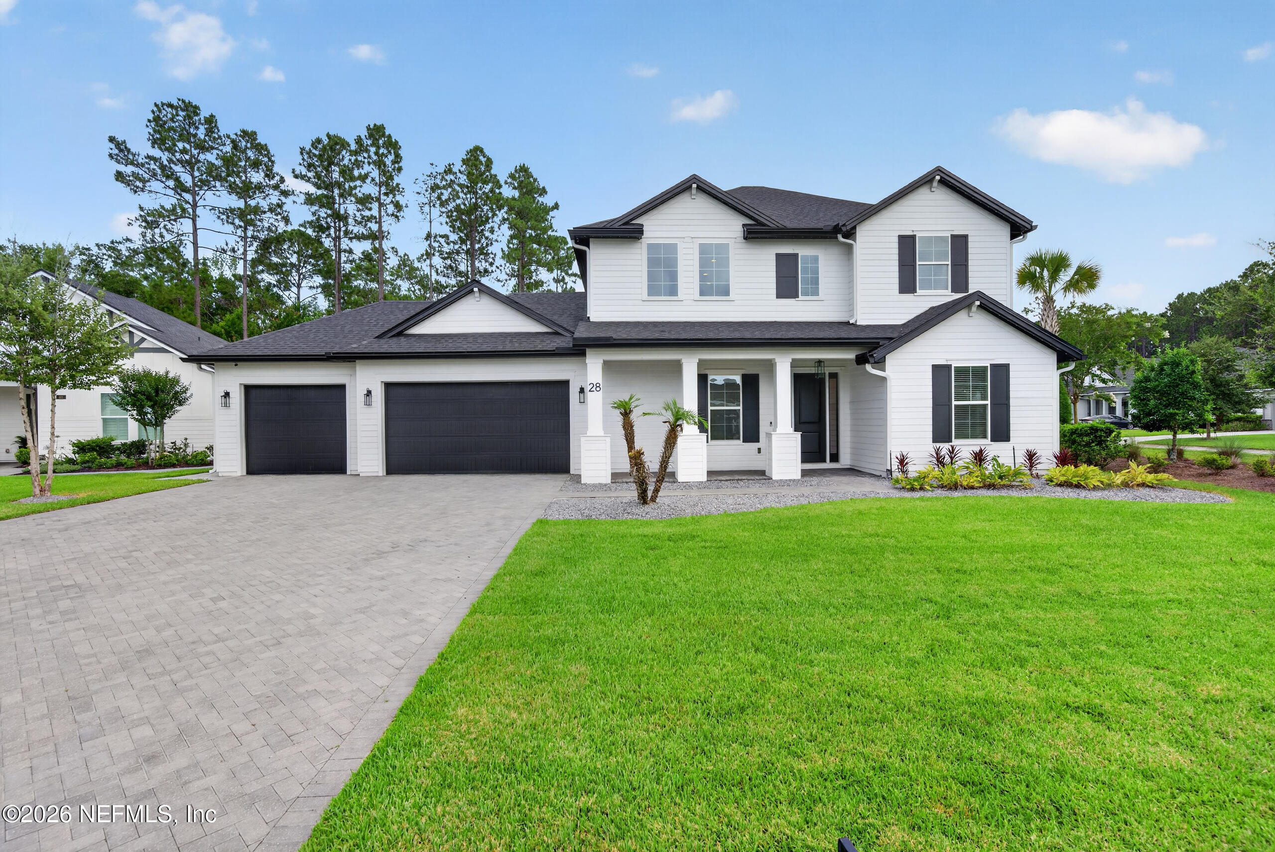 28 Woodbay Court — photo