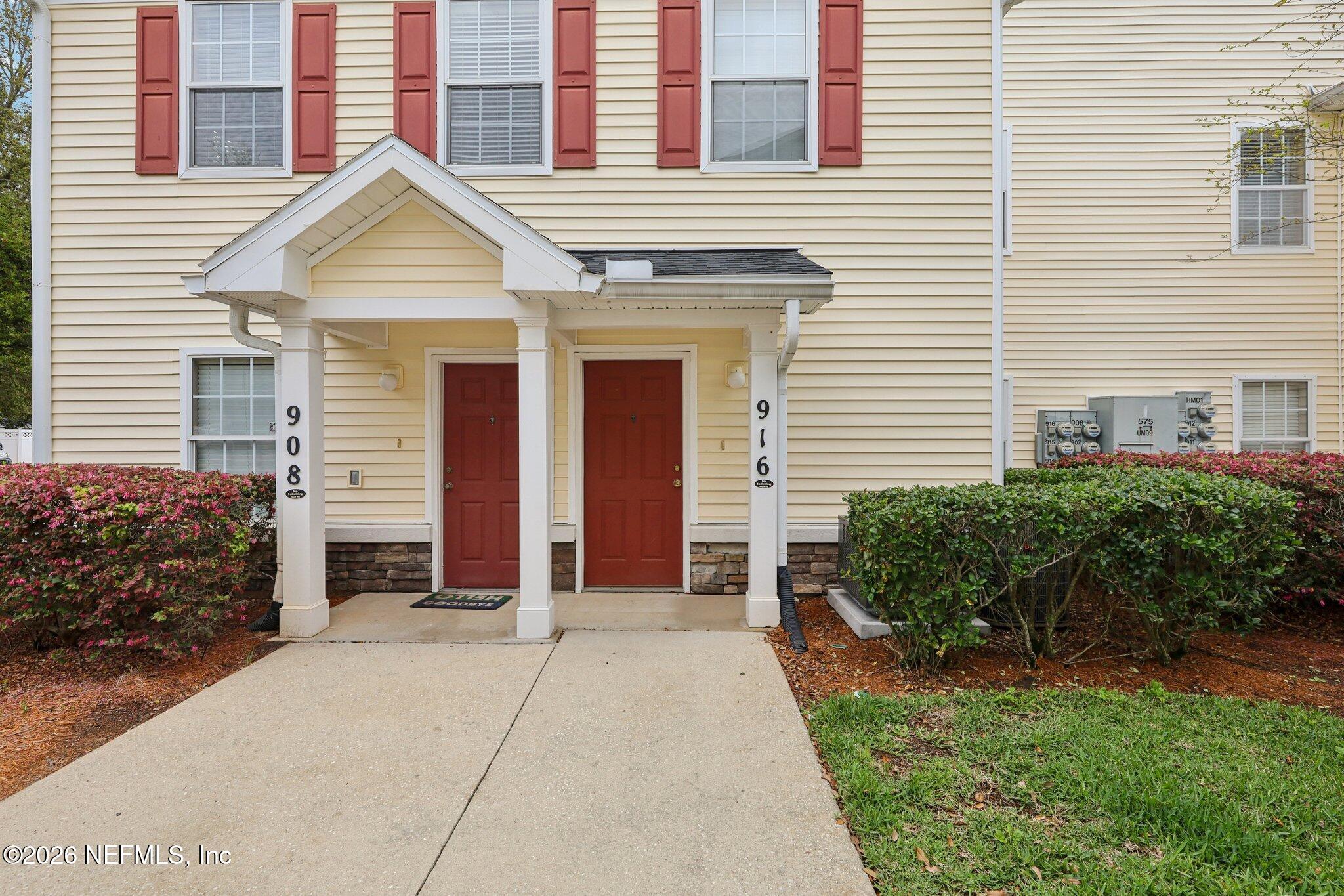 575 Oakleaf Plantation Parkway 916 — photo