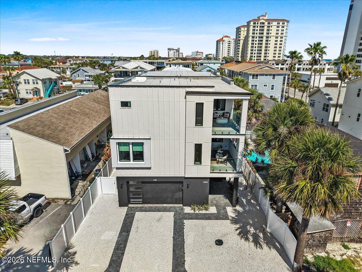 118 13th Avenue S 103 C — photo