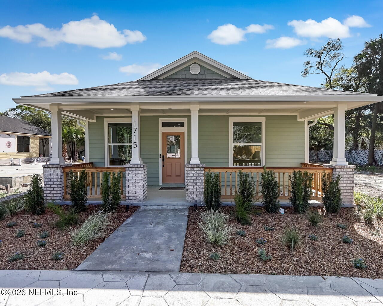 1715 Ionia Street — photo