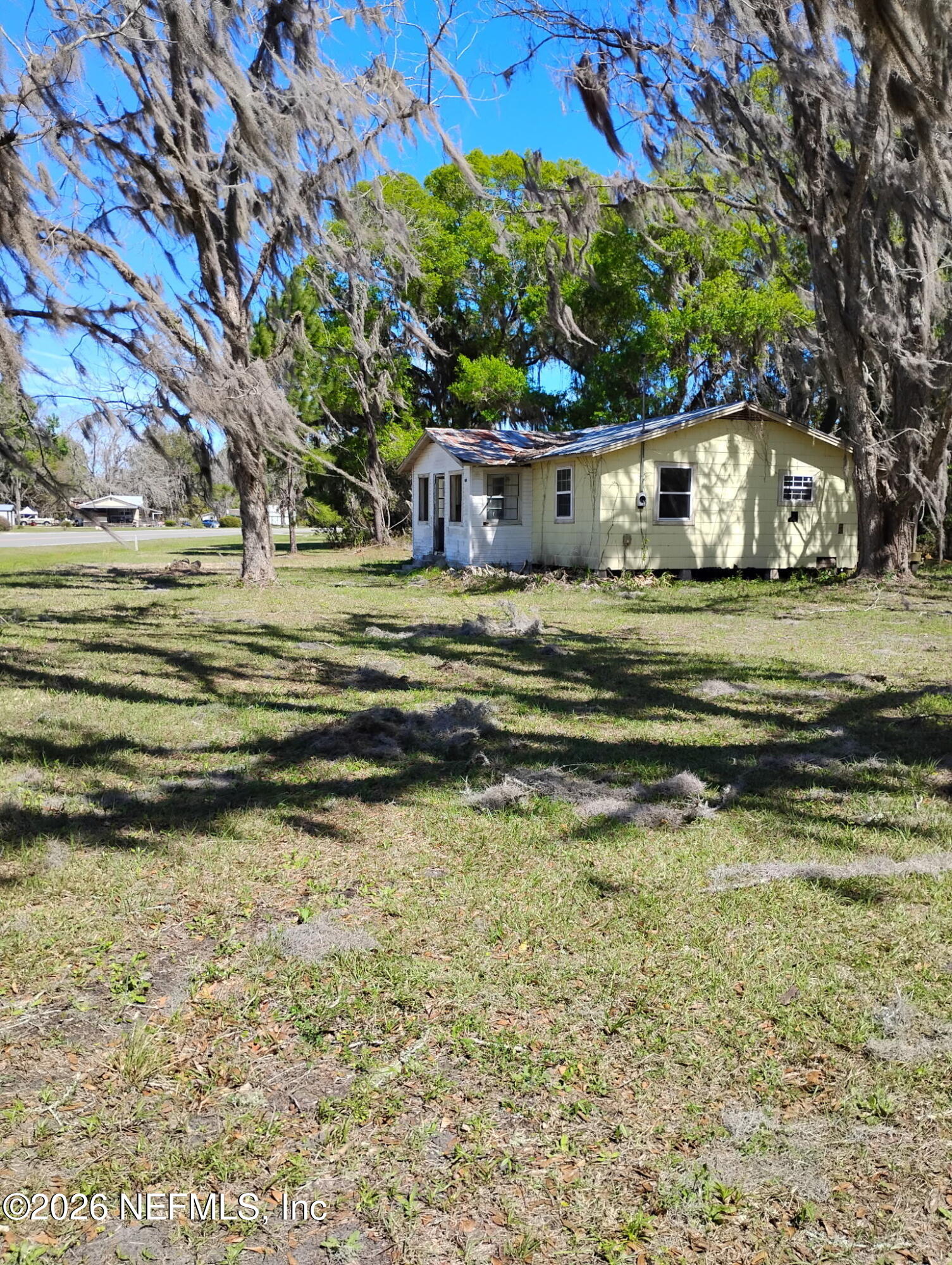 22439 CR 200B — photo