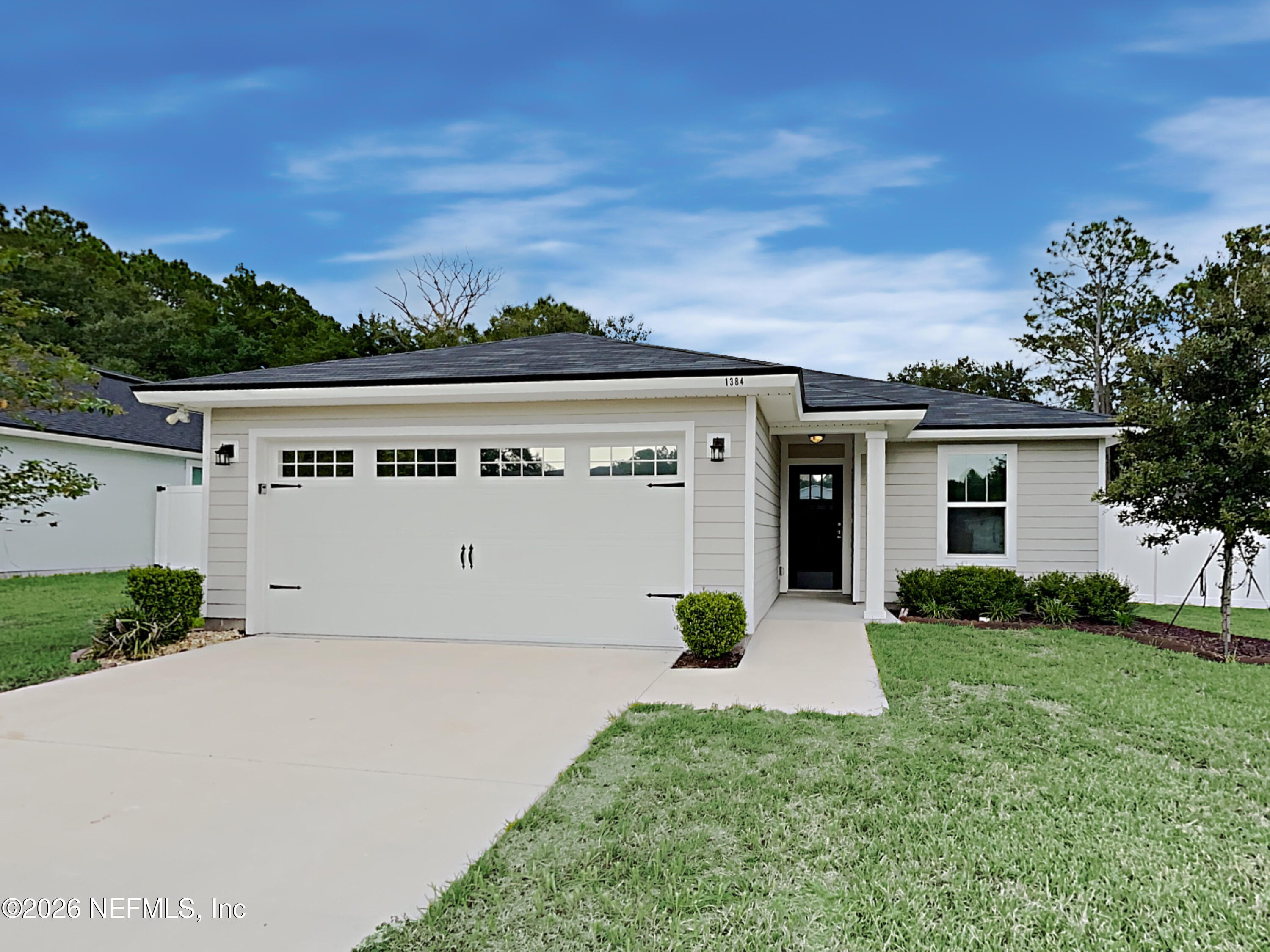 1384 Sarahs Landing Drive — photo
