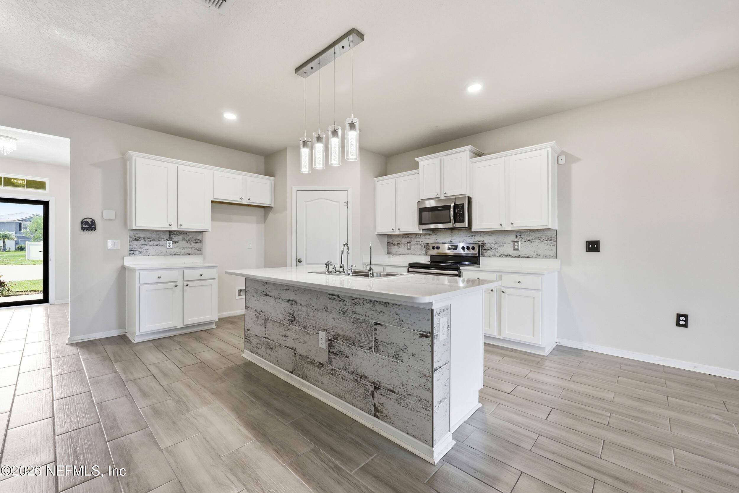 3512 Guppy Court — photo