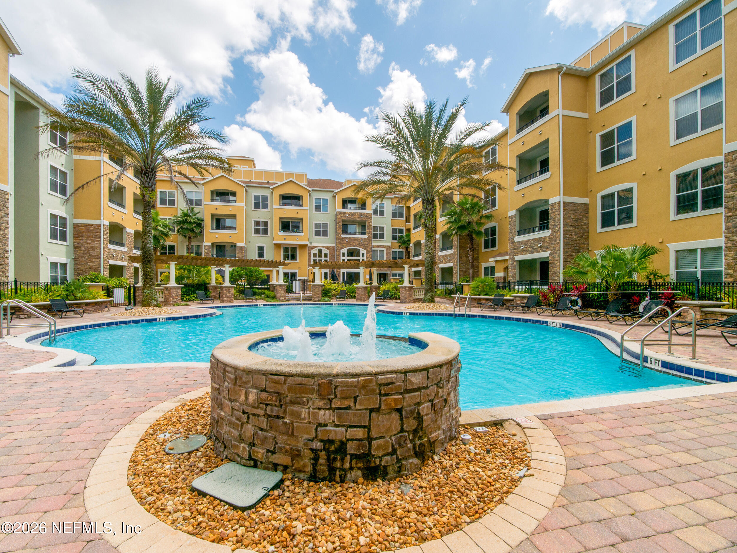 8539 Gate Parkway 9233 — photo