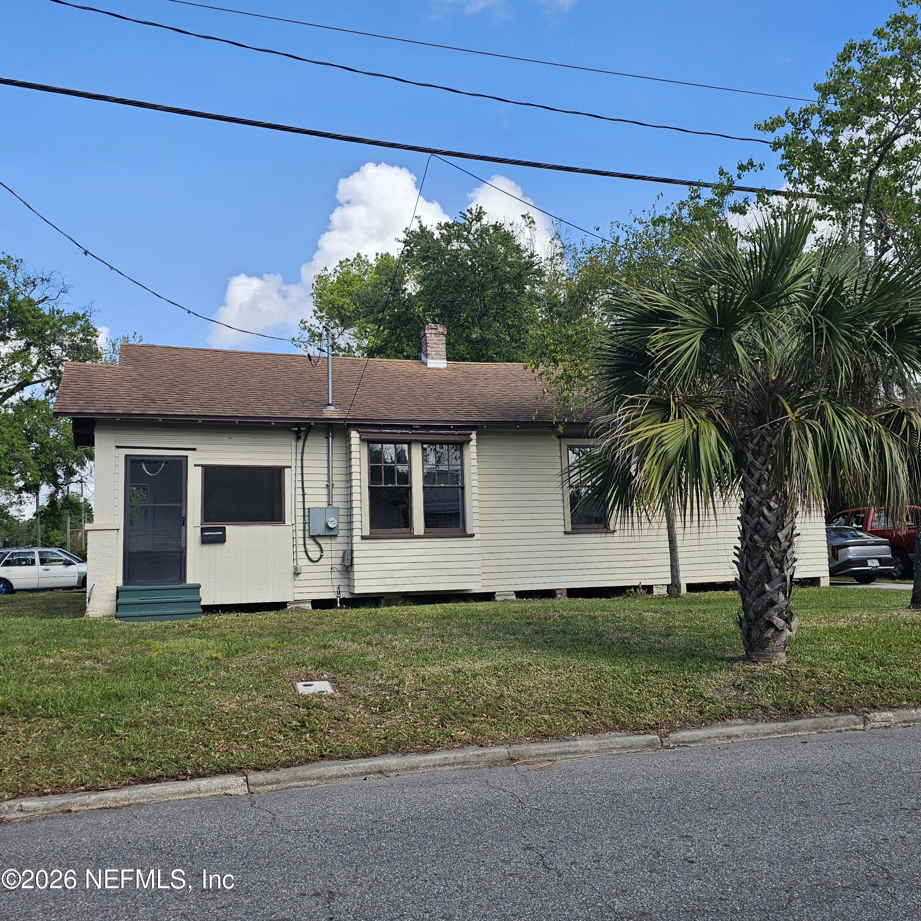 1167 Wolfe Street — photo