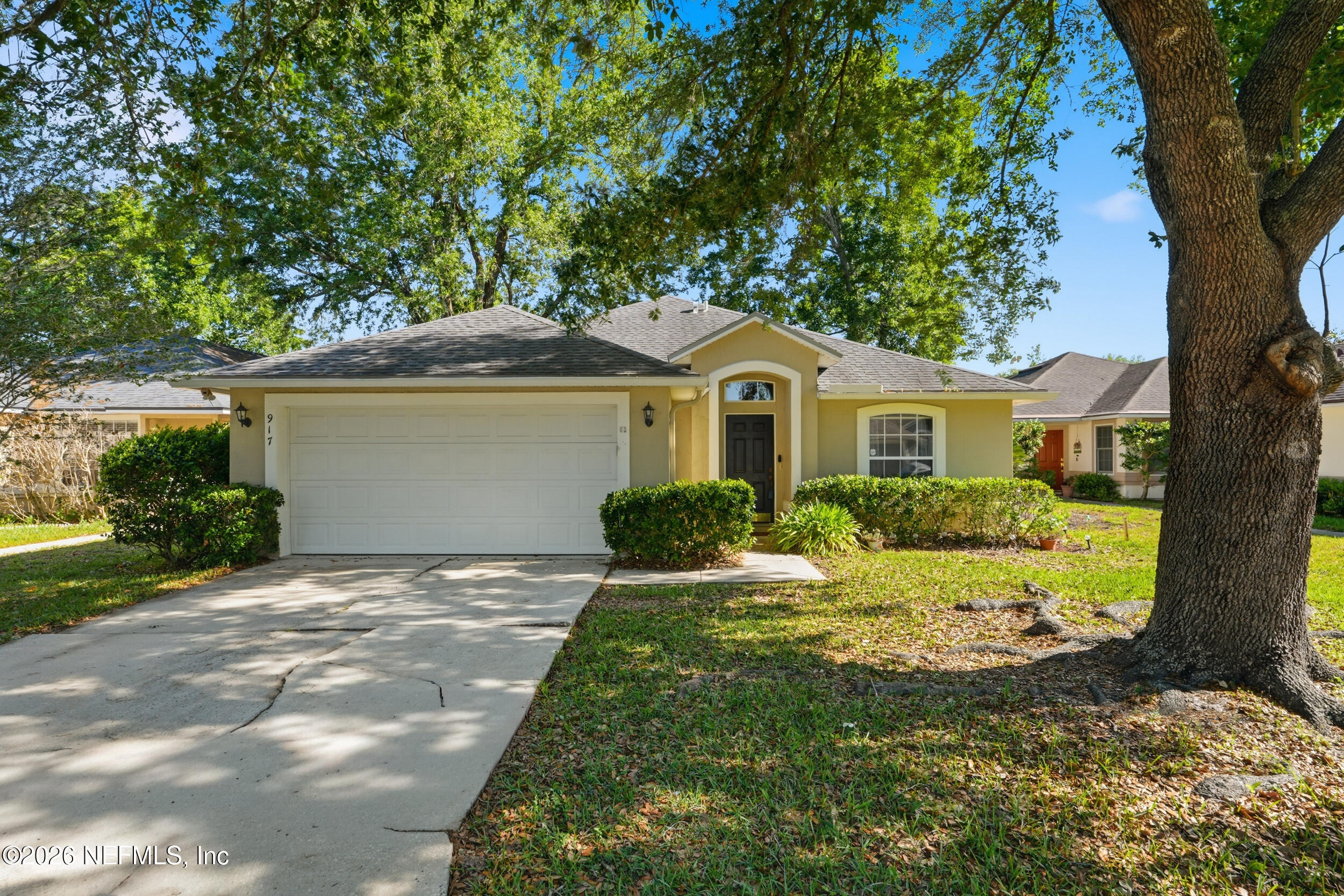 917 Buttercup Drive — photo