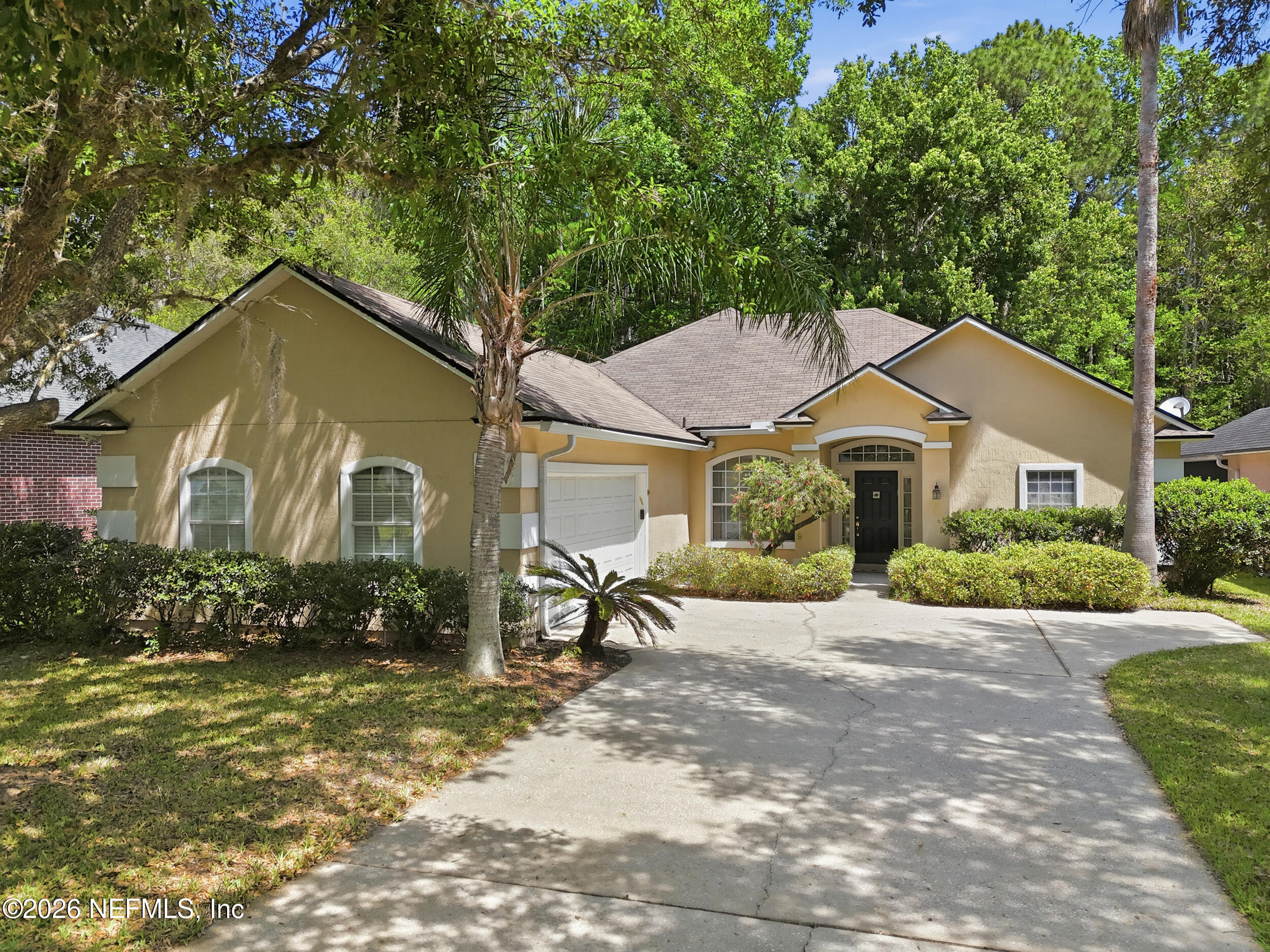 820 W Cumberland Court — photo